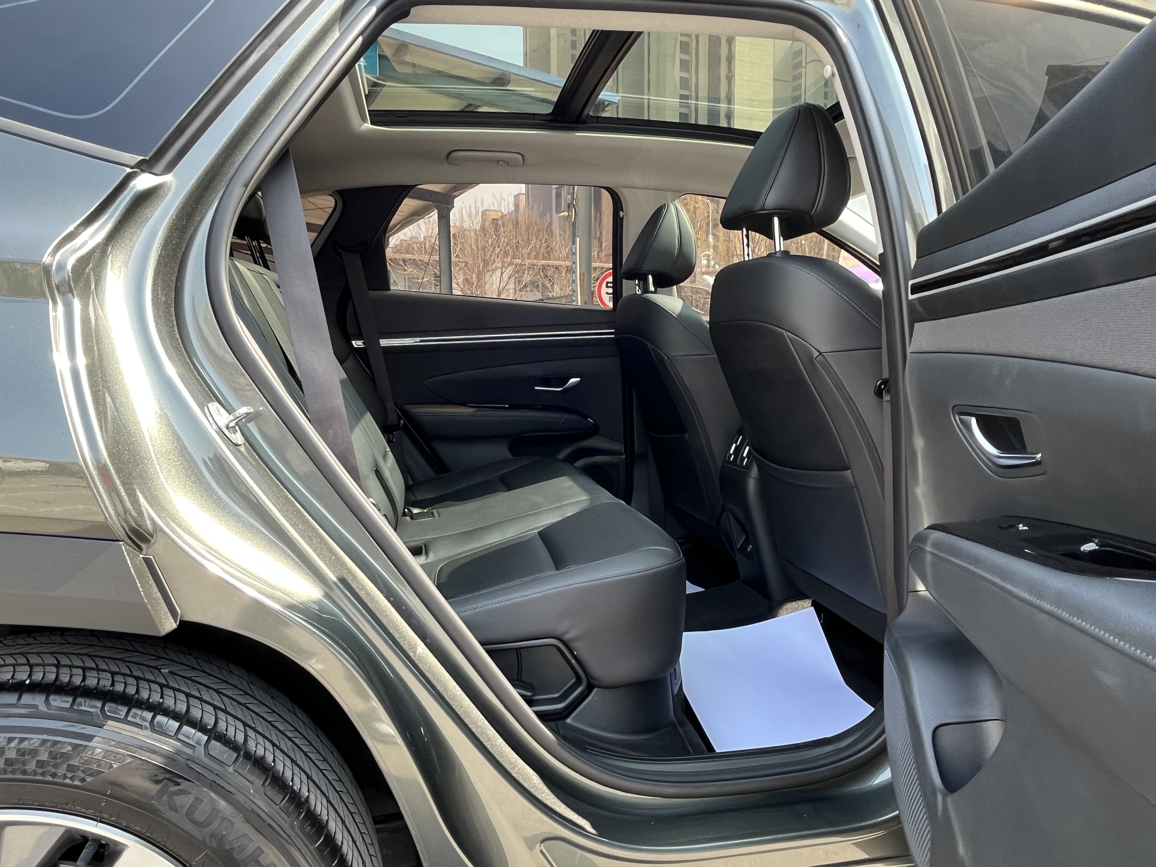 Hyundai Tucson 2022 immagine di auto #16