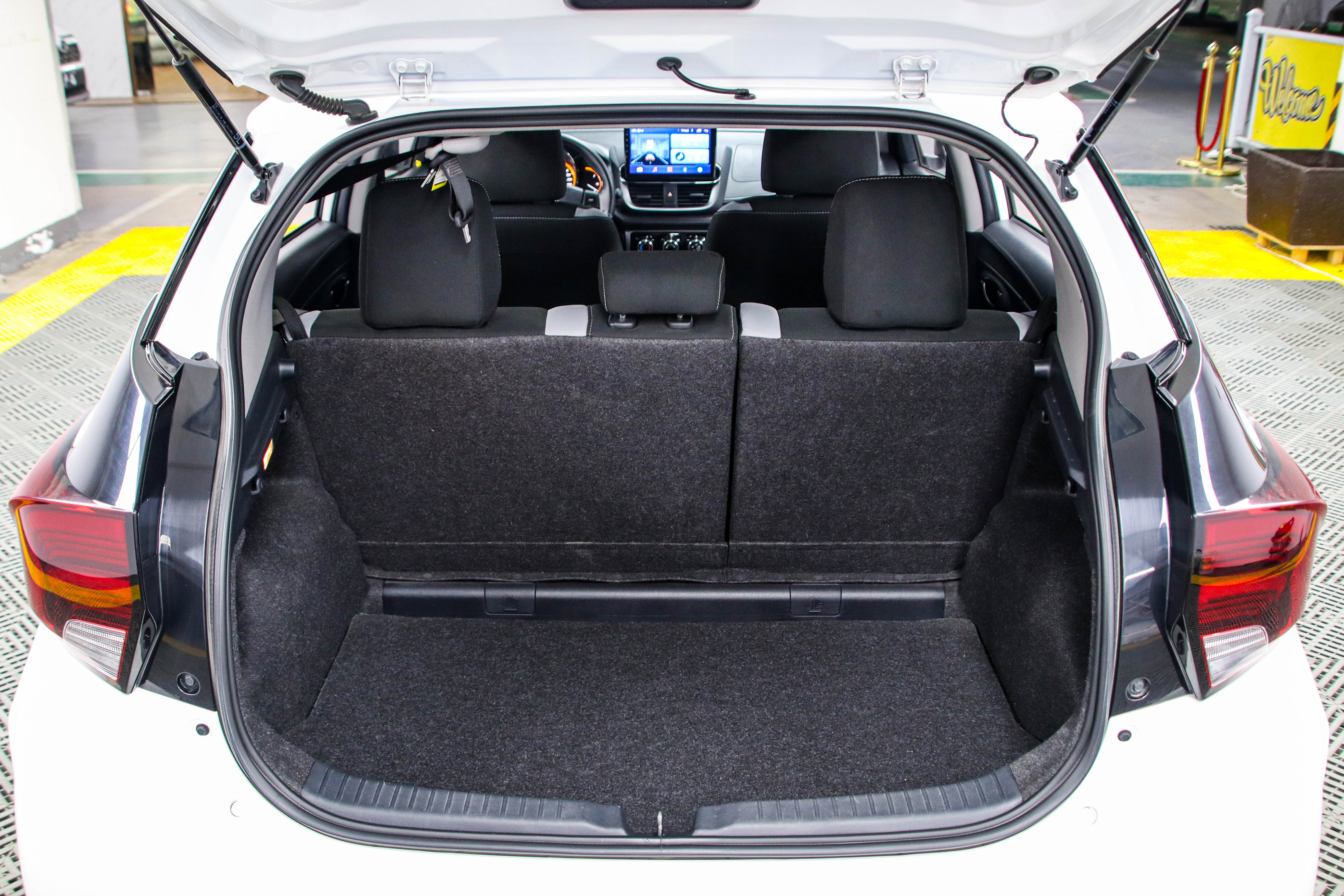 Yaris L Zhixuan 2022 #16 Yaris L Zhixuan 2022 car image #16
