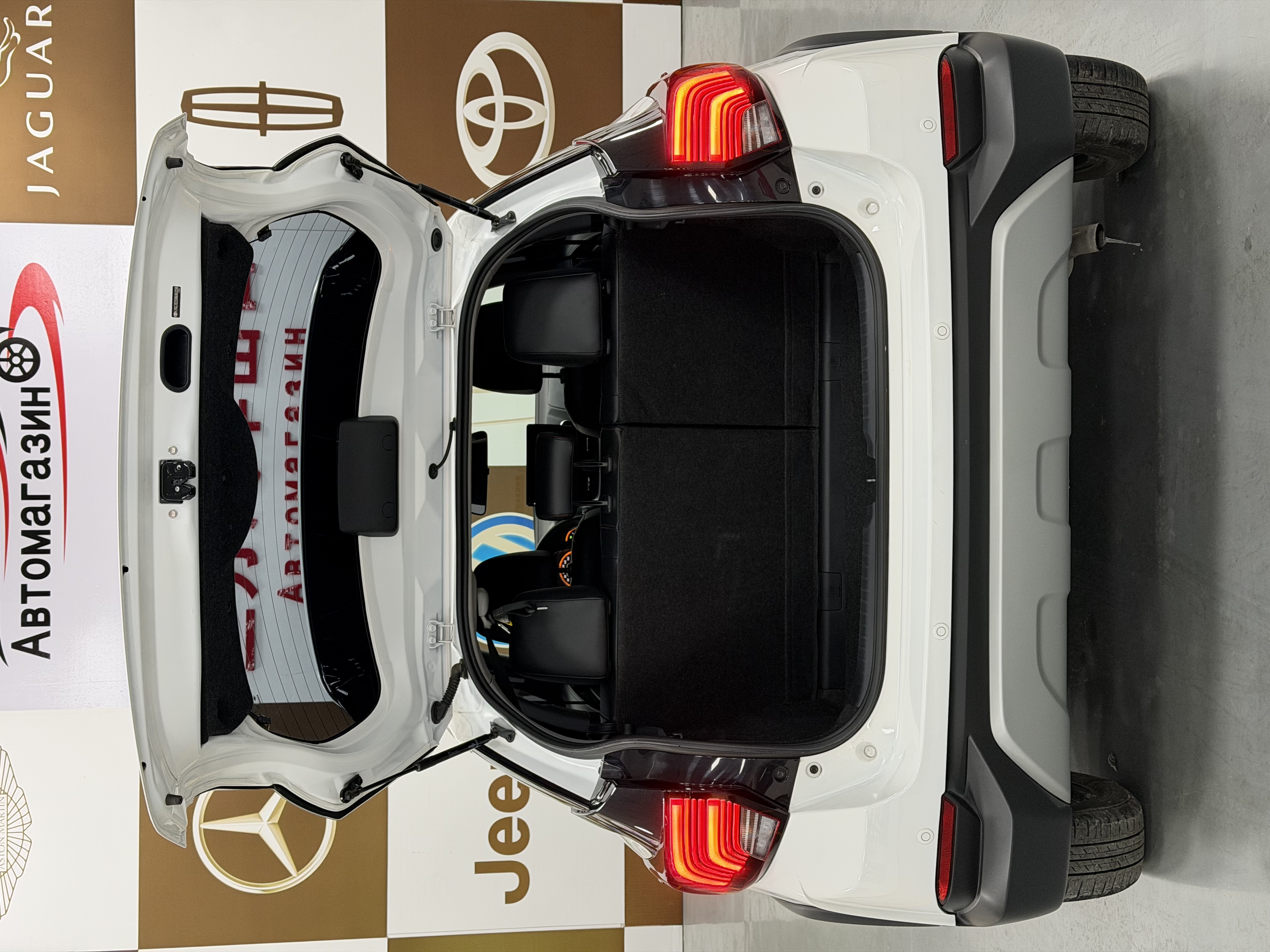 Yaris L Zhixuan 2022 car image #16