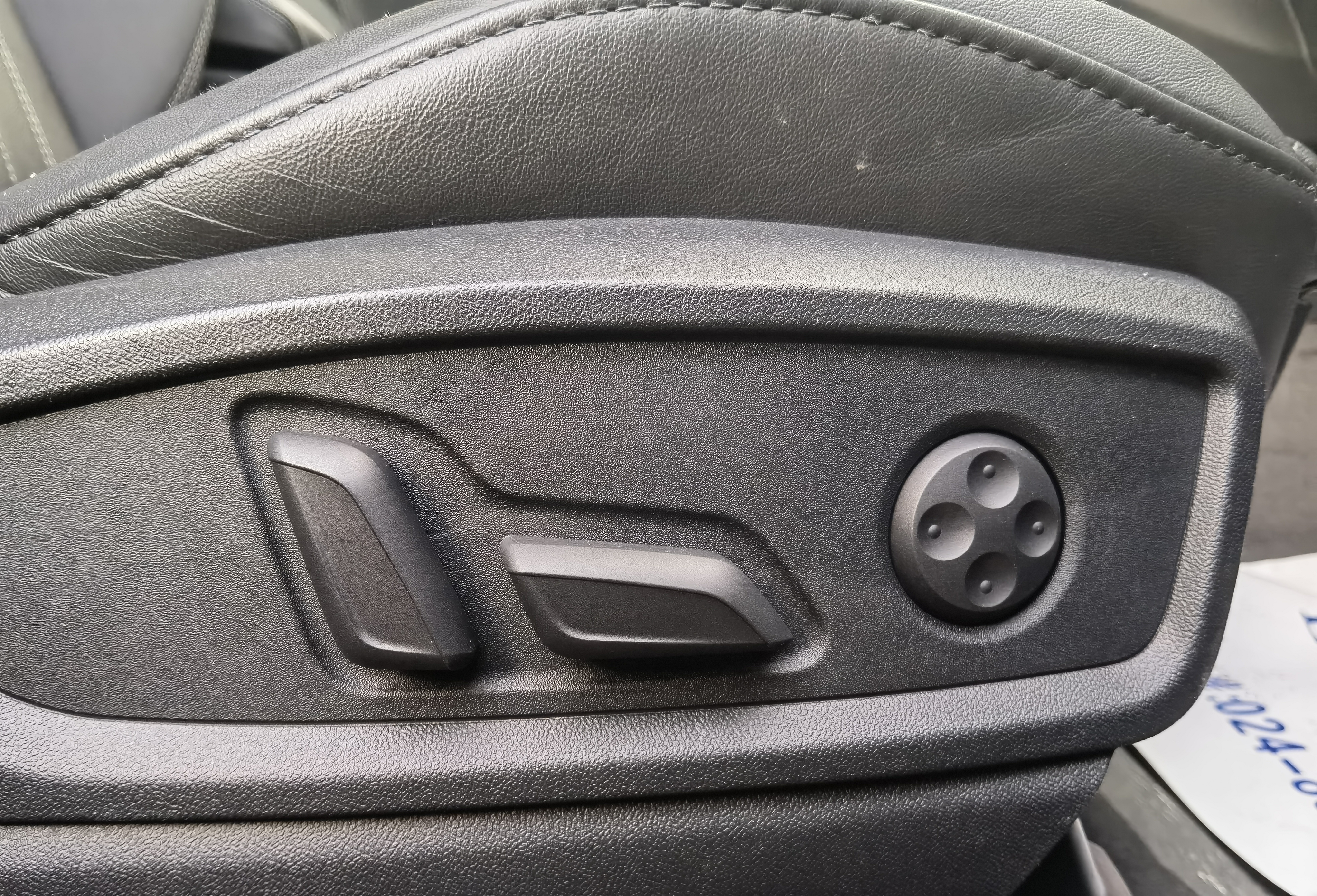 Audi Q5L Sportback 2022 car image #16