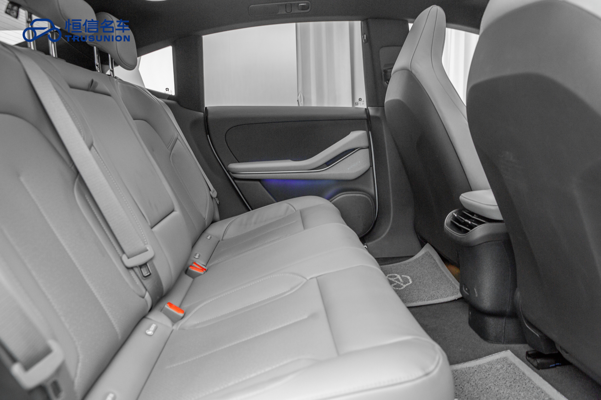 NIO ET5 2023 изображение автомобиля #16