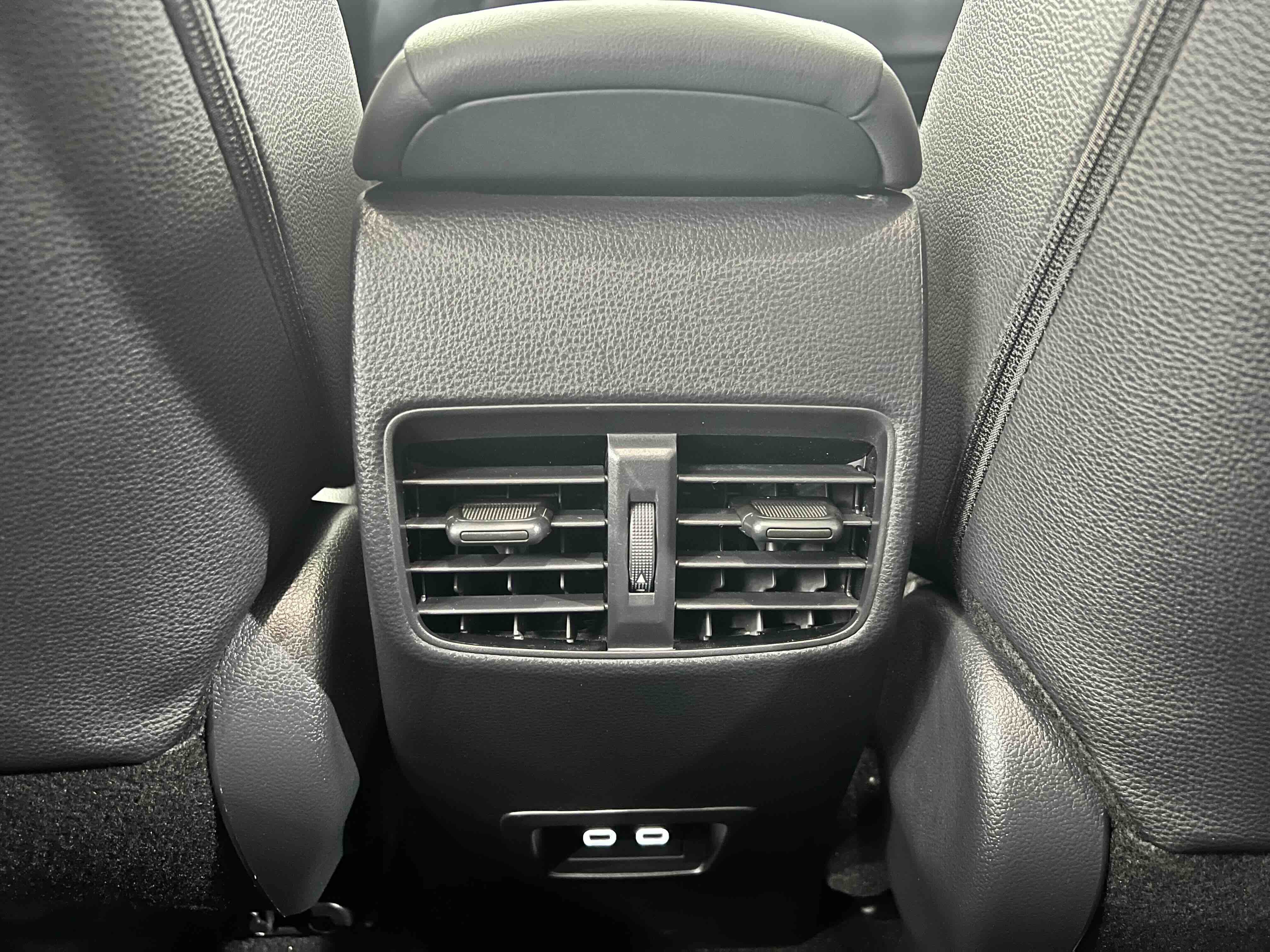 Toyota Frontlander 2022 #16 Toyota Frontlander 2022 immagine di auto #16