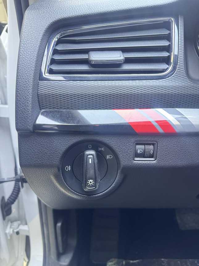 Skoda Kamiq 2022 imagen de coche #16