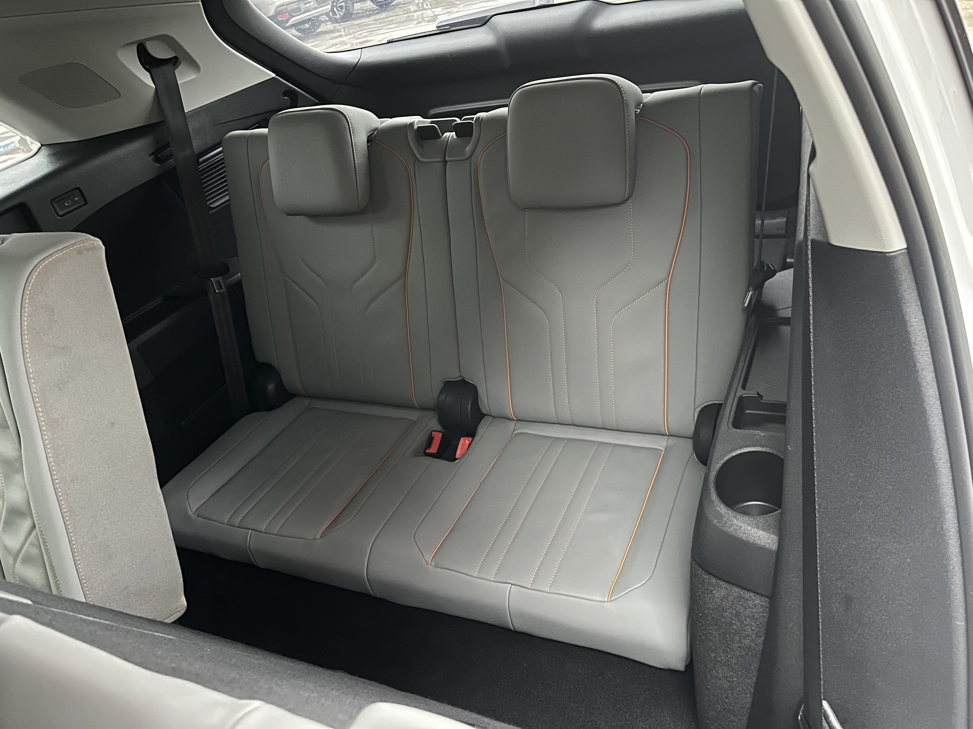 Audi Q5 e-tron 2023 immagine di auto #16