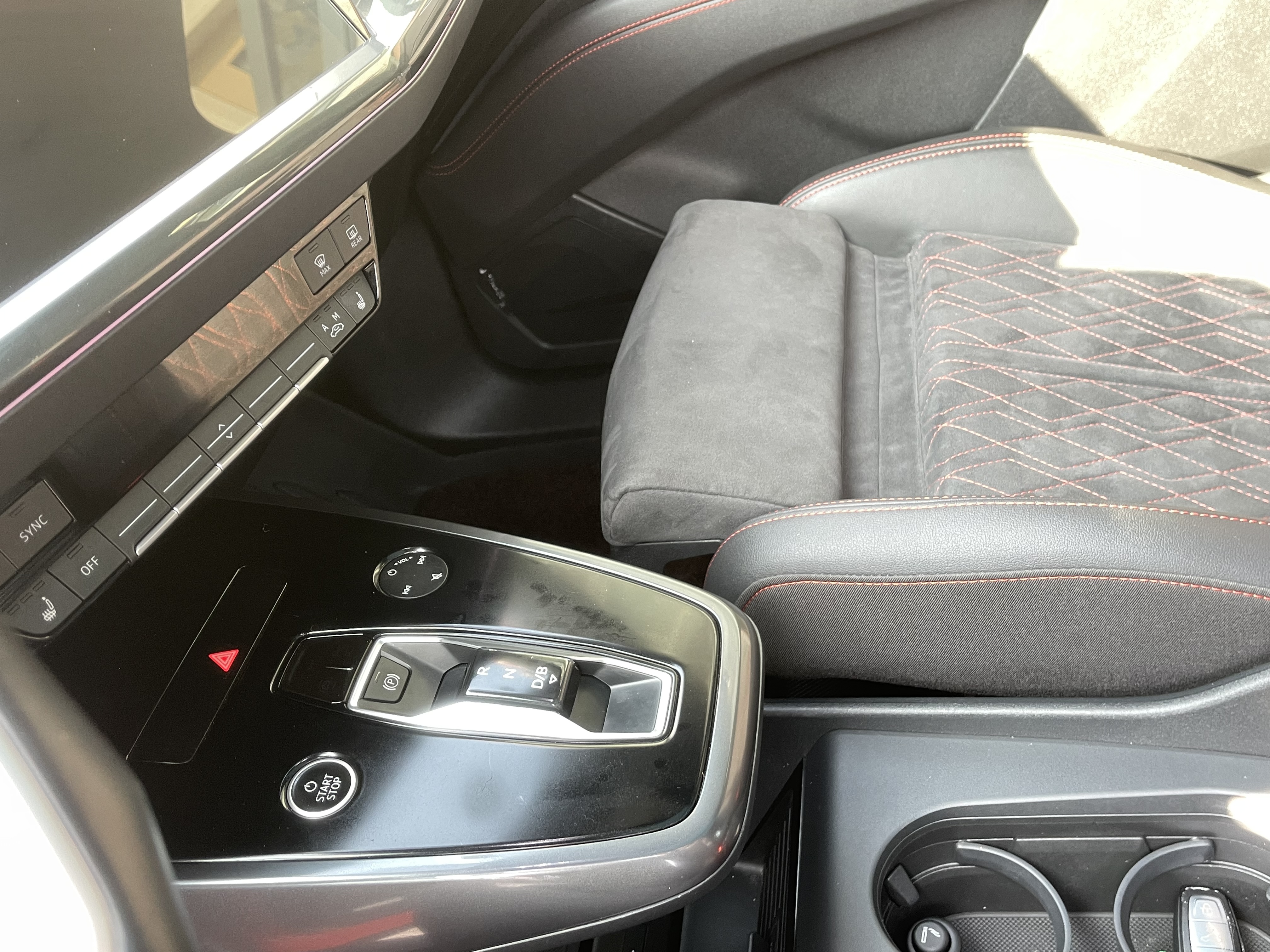 Audi Q5 e-tron 2022 immagine di auto #16