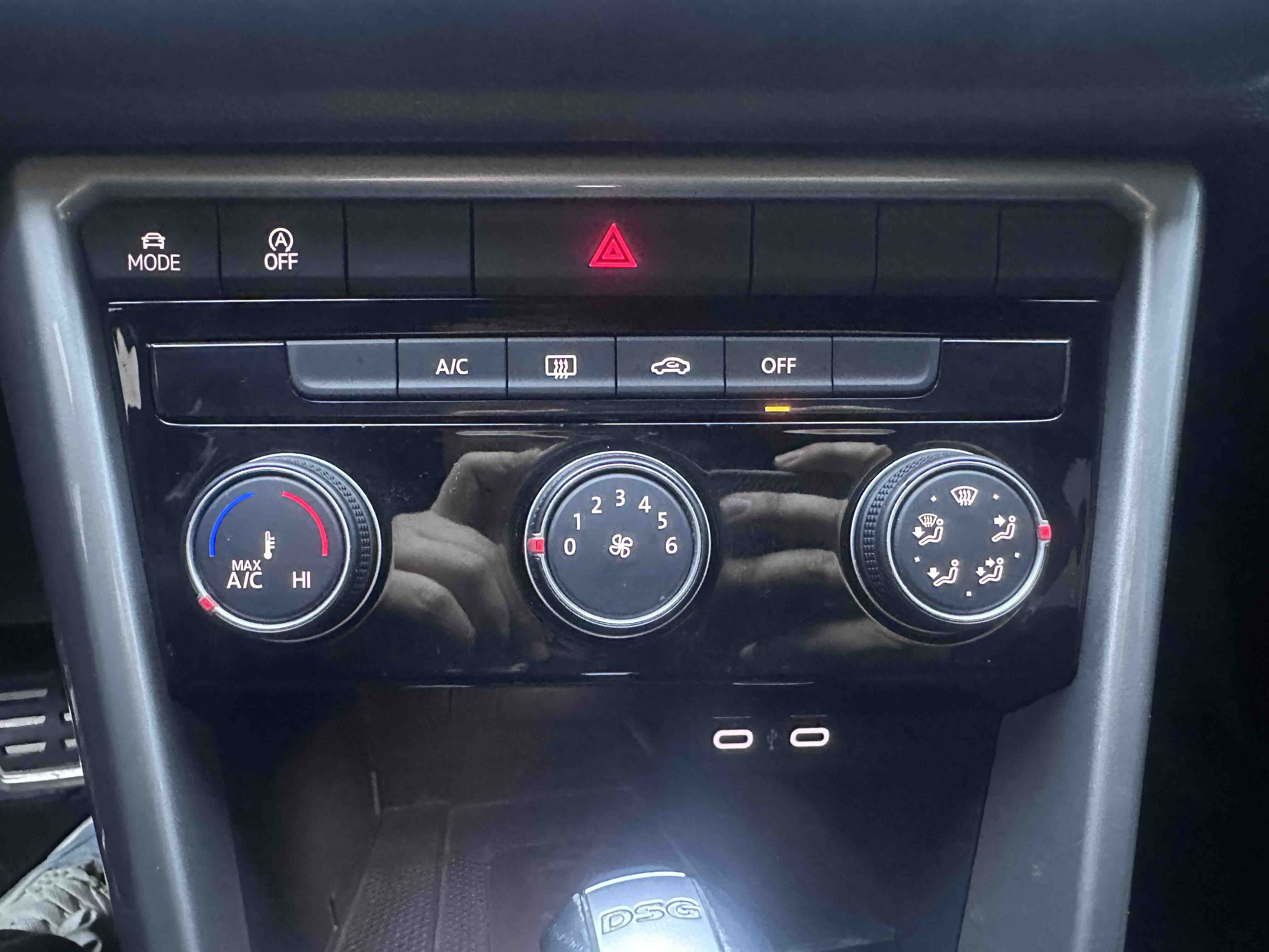 T-Roc 2022 car image #16