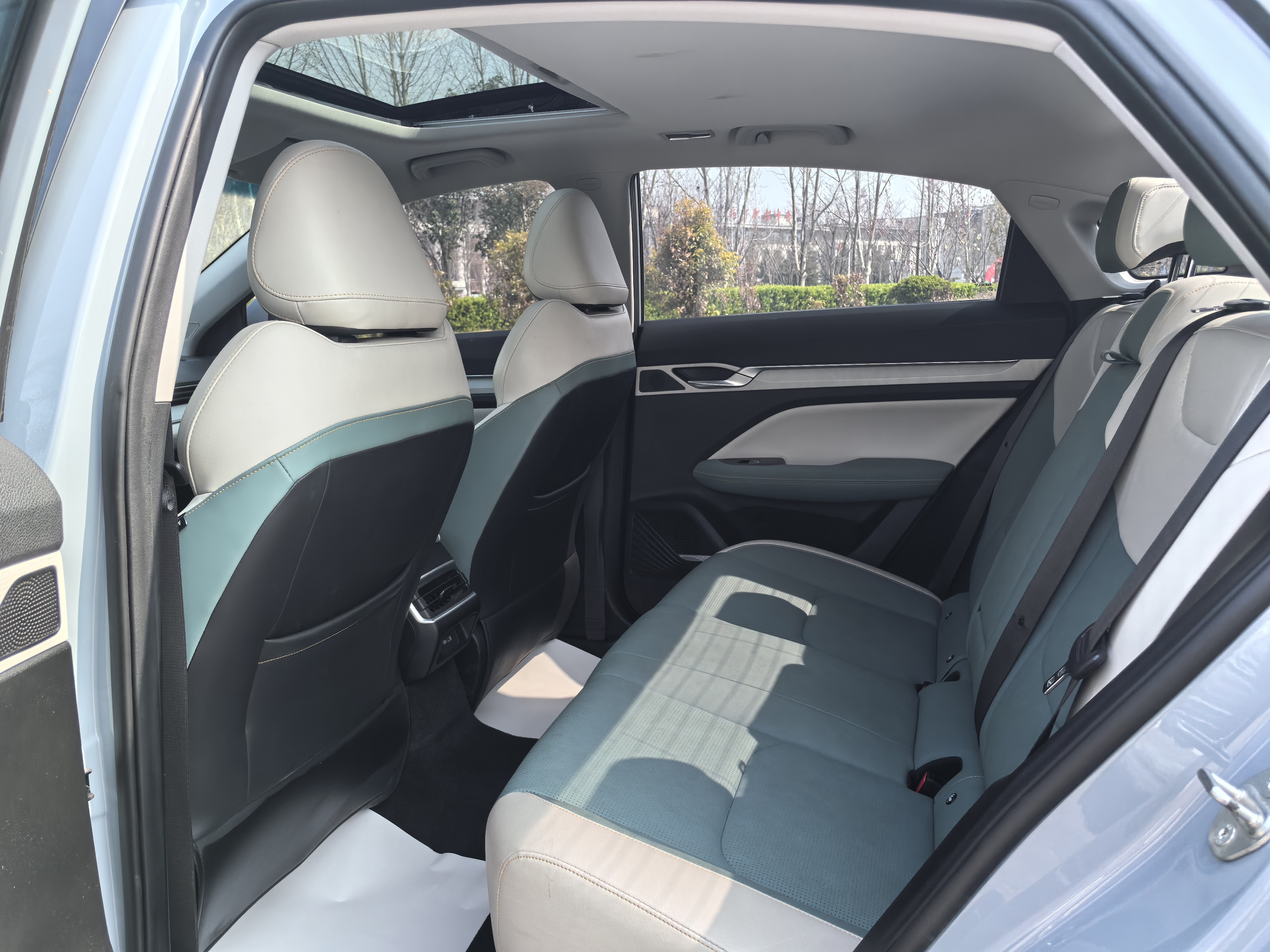 GEELY Emgrand L HiP 2023 imagem de carro #16