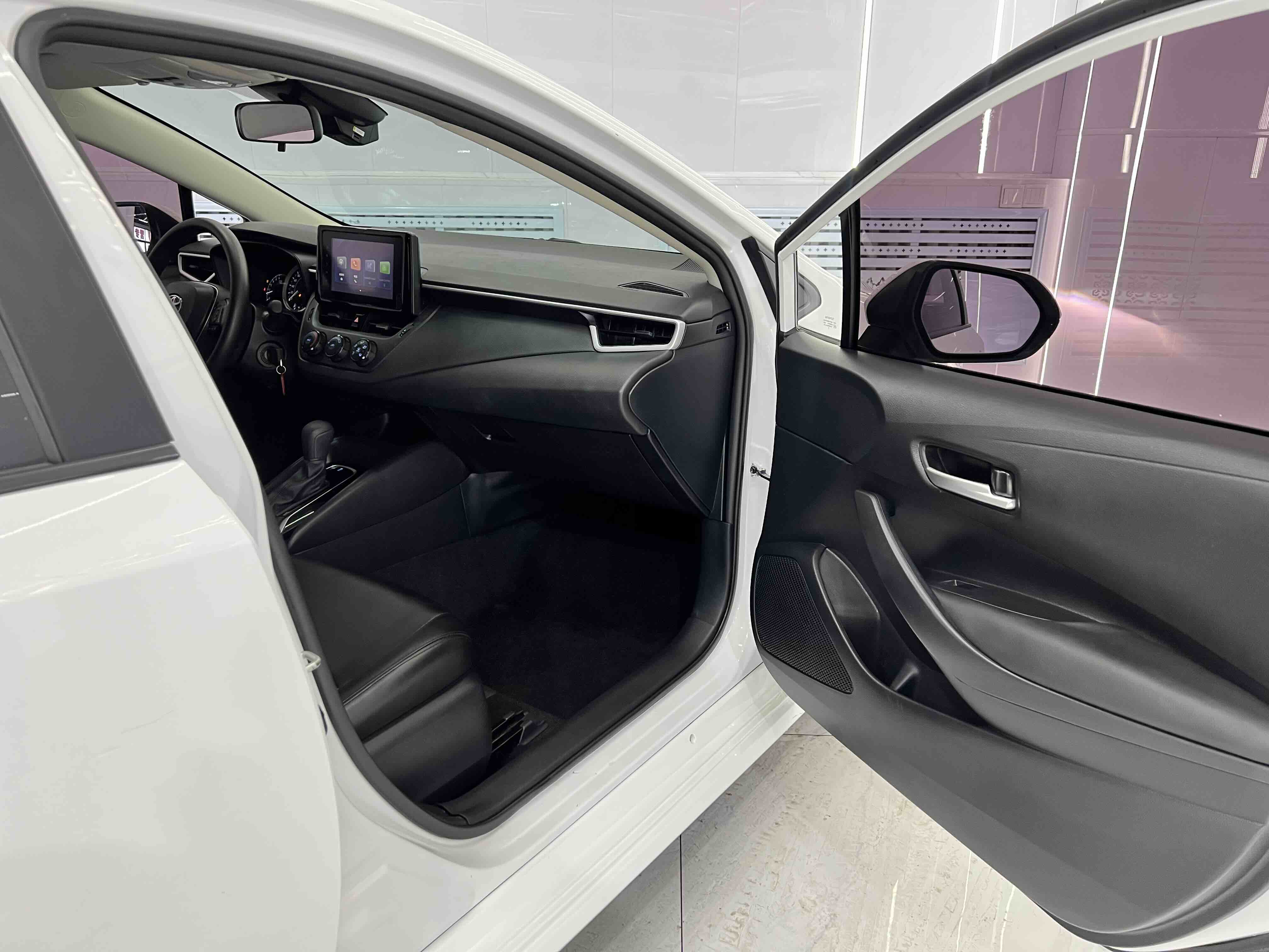 Toyota Corolla 2023 car image #16