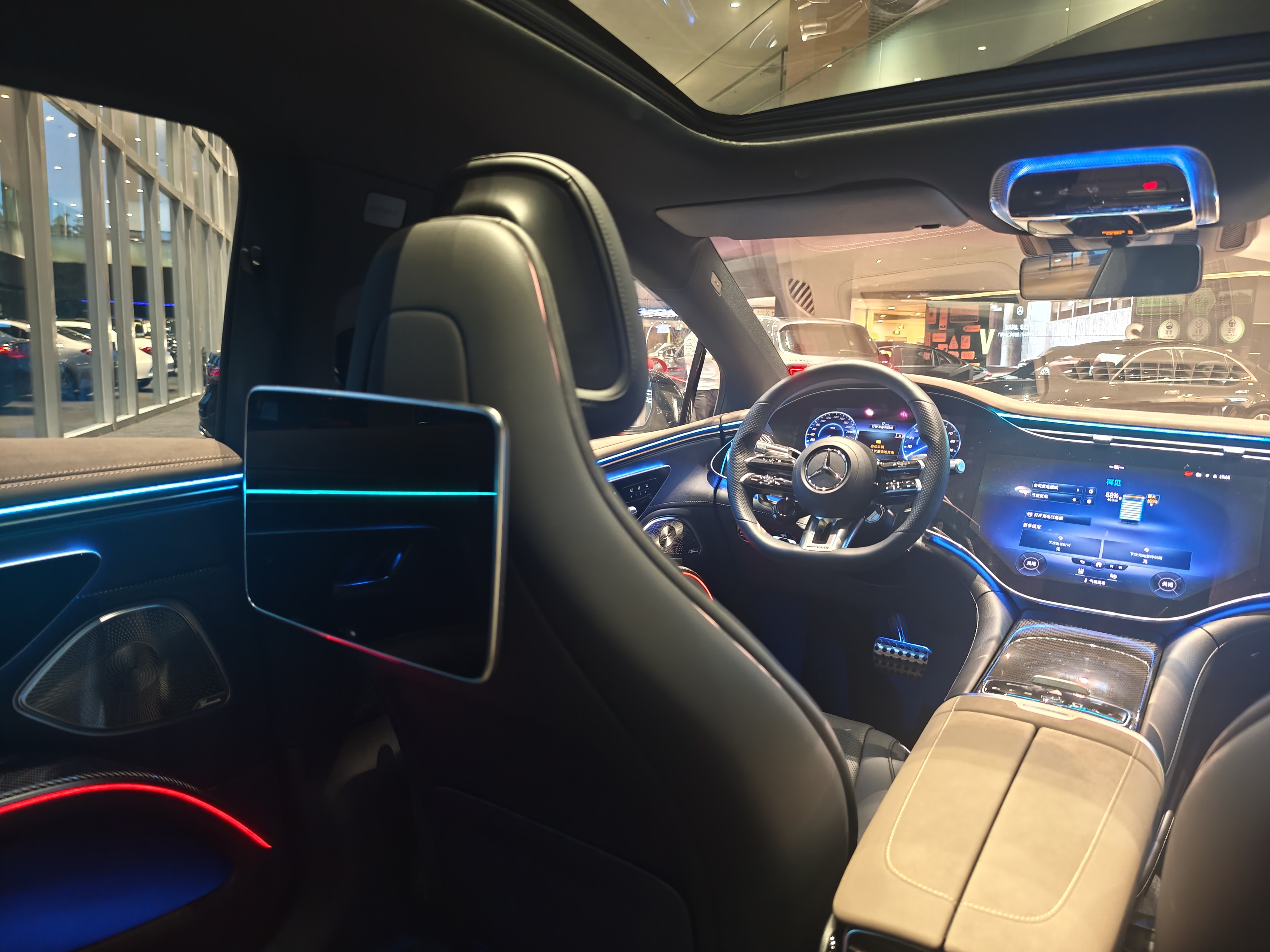 Mercedes-Benz EQS AMG 2023 imagen de coche #16