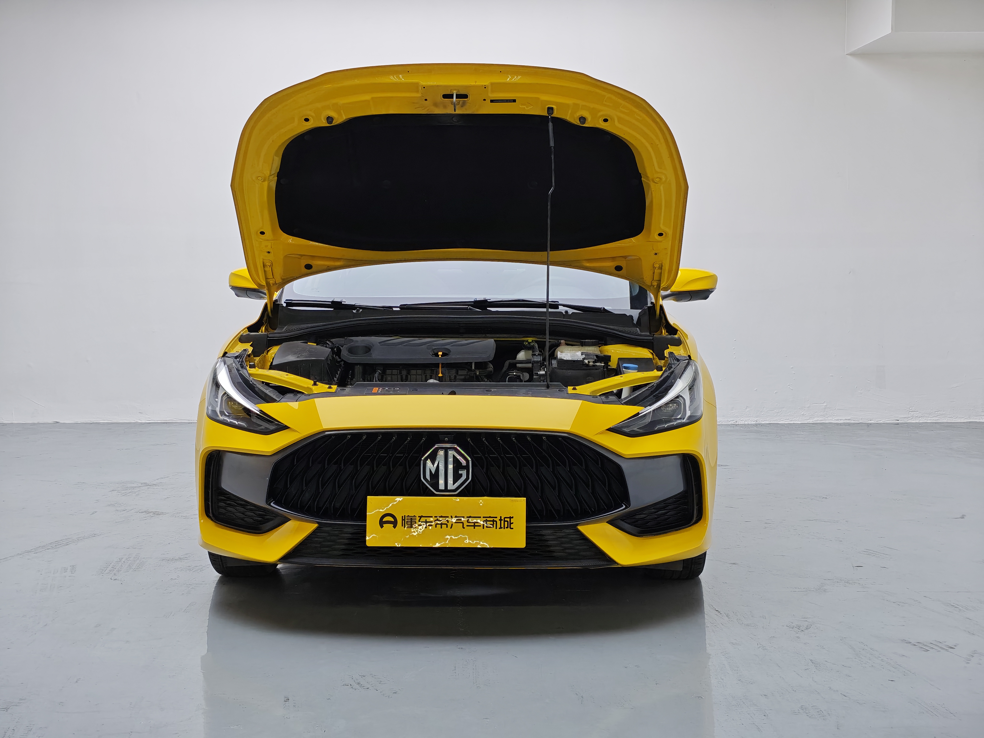5 2022 #16 5 2022 immagine di auto #16