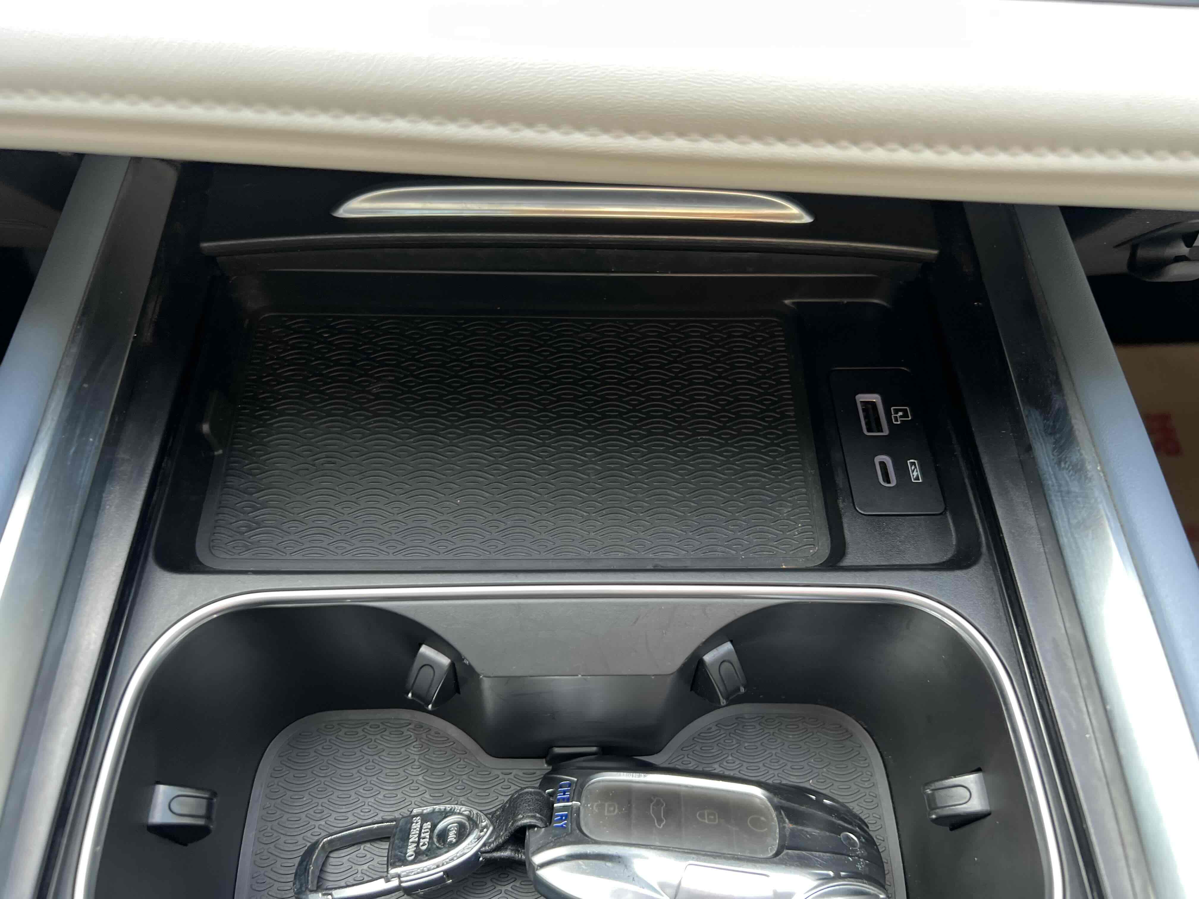 Chery Omoda 2022 car image #16