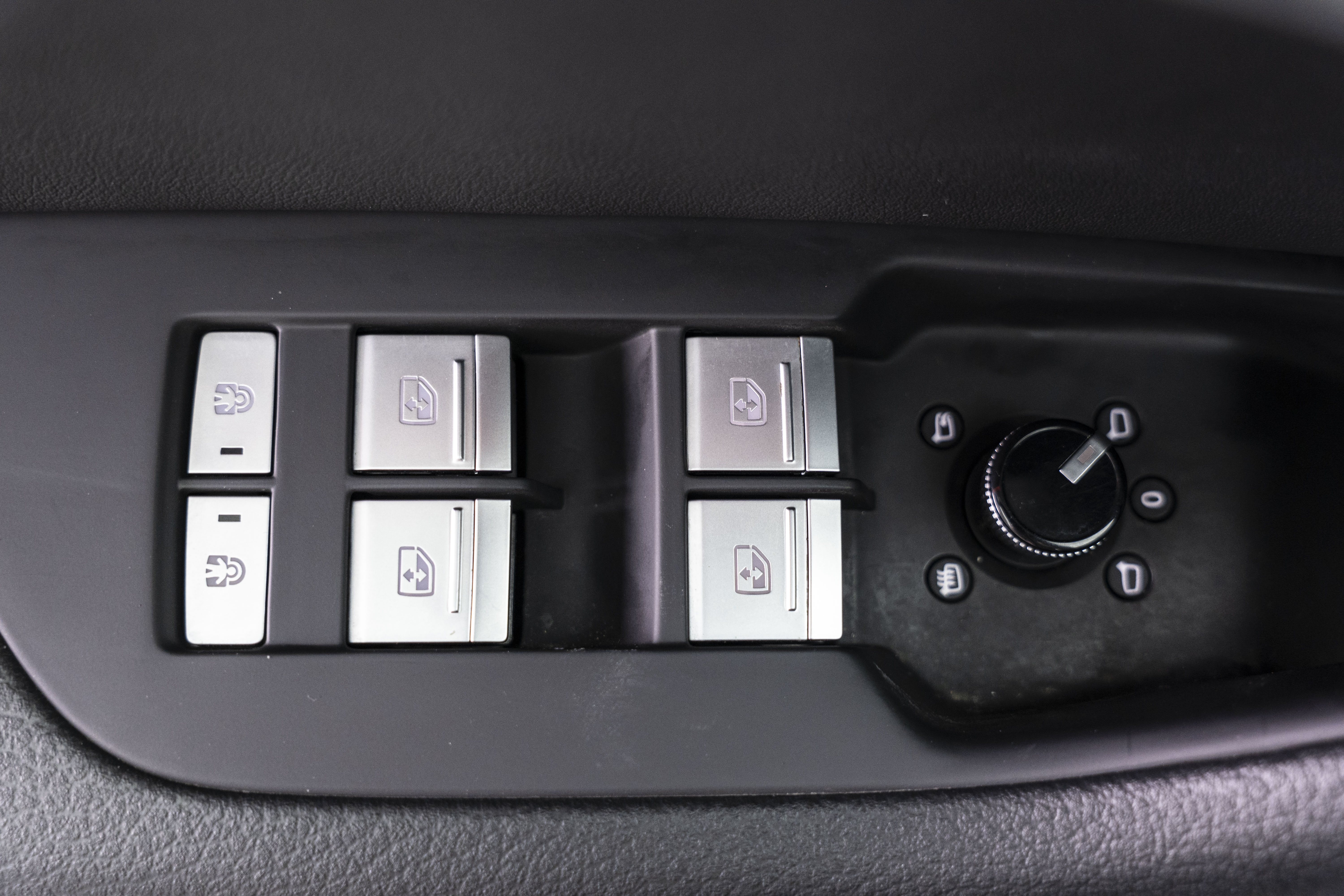 Audi A6L 2023 car image #16