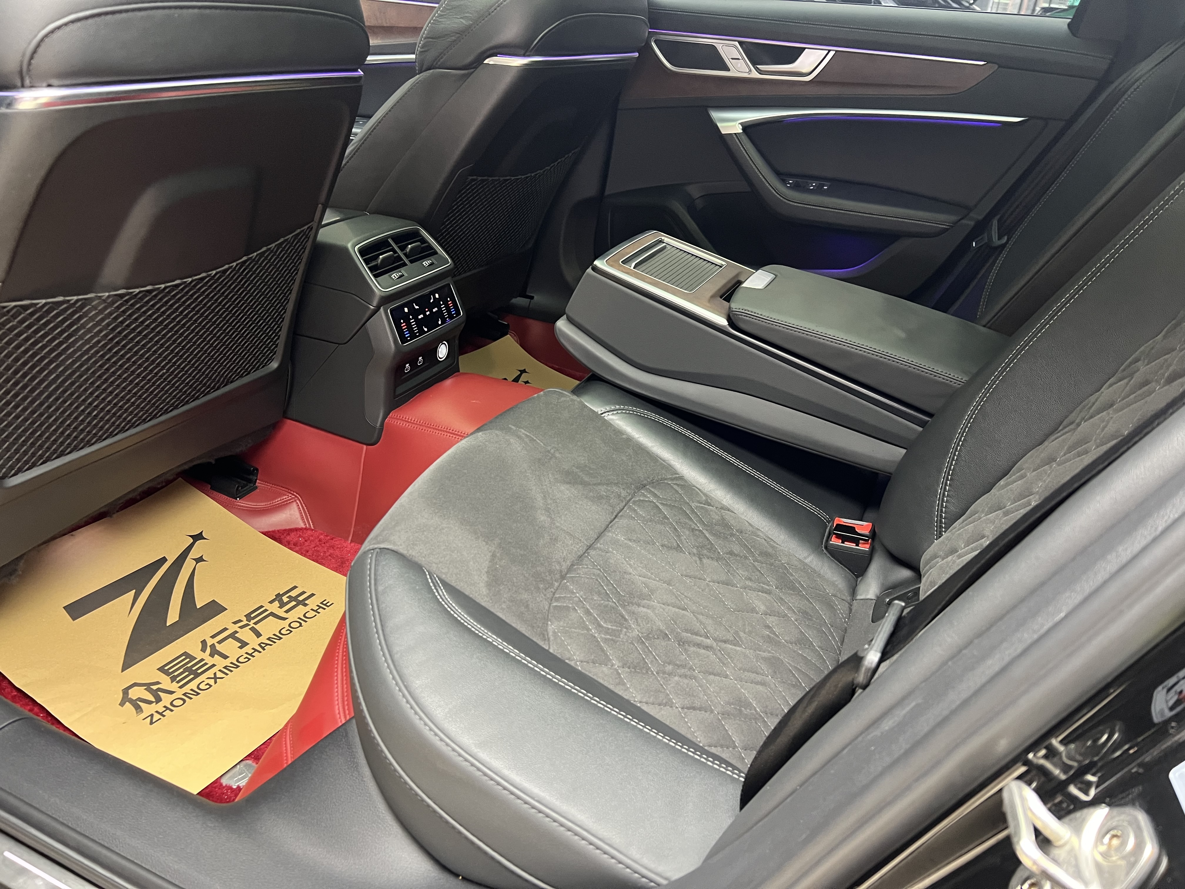 Audi A6L 2023 immagine di auto #16