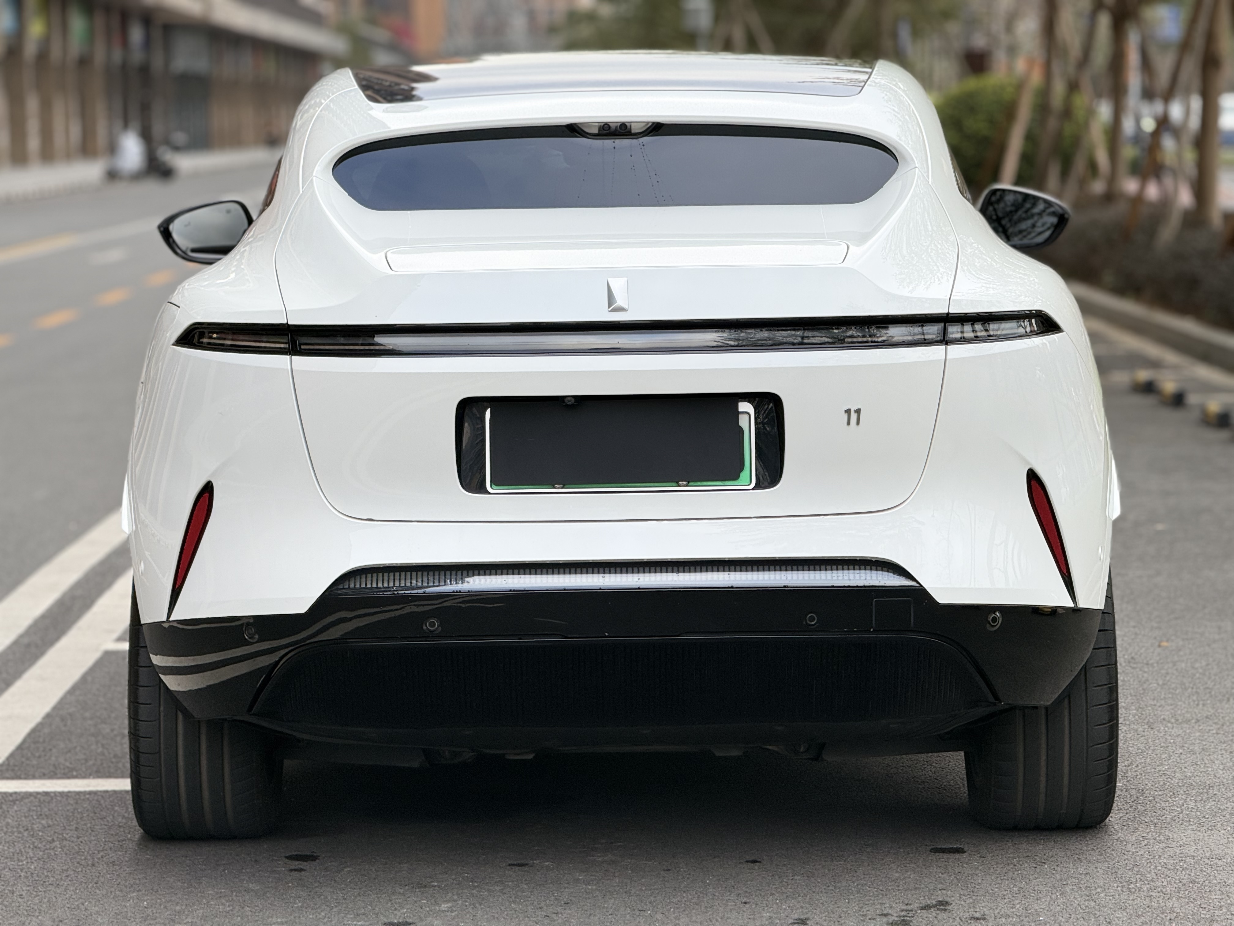 Avatr 11 2023 immagine di auto #16