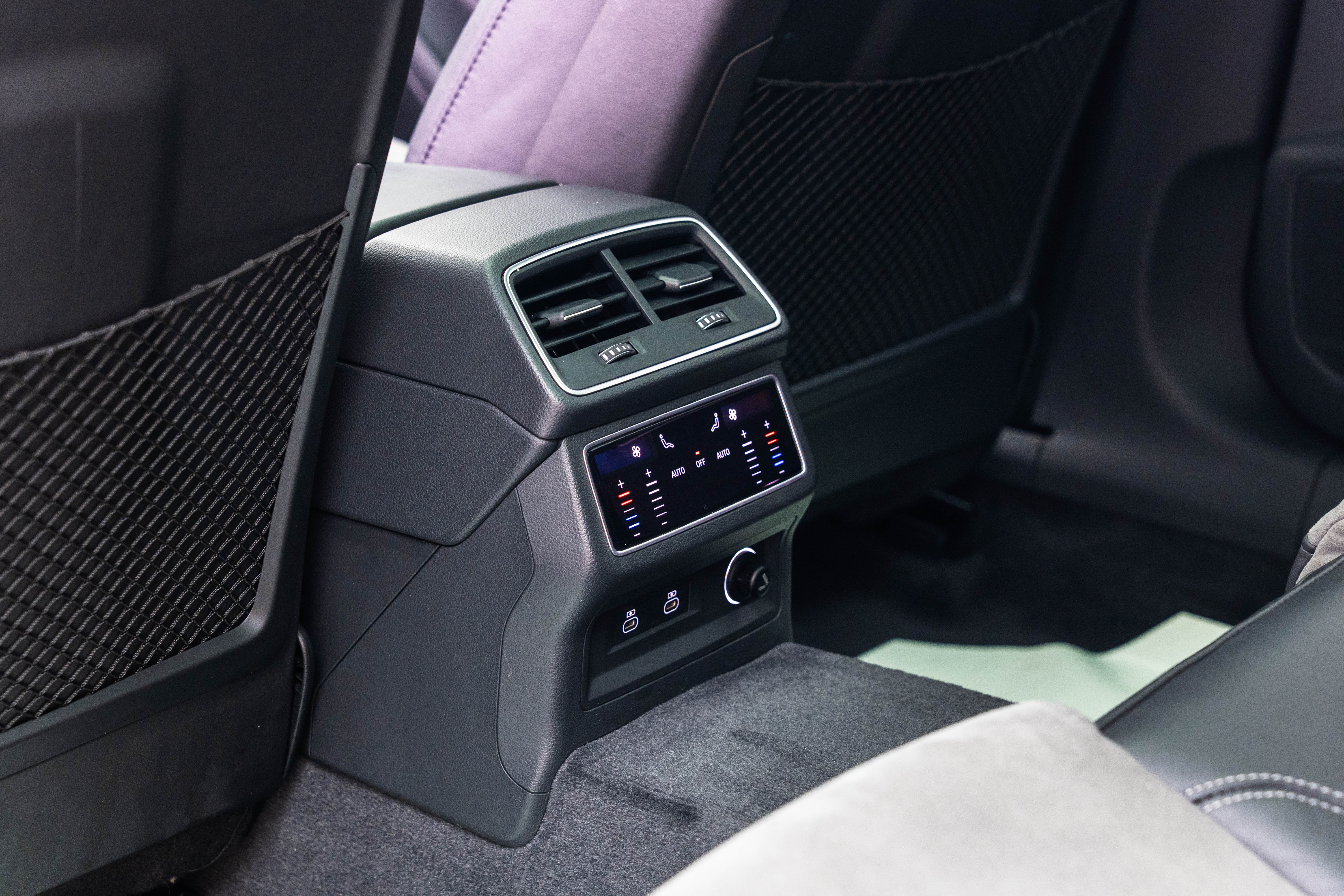 Audi A6L New Energy 2023 #16 Audi A6L New Energy 2023 car image #16