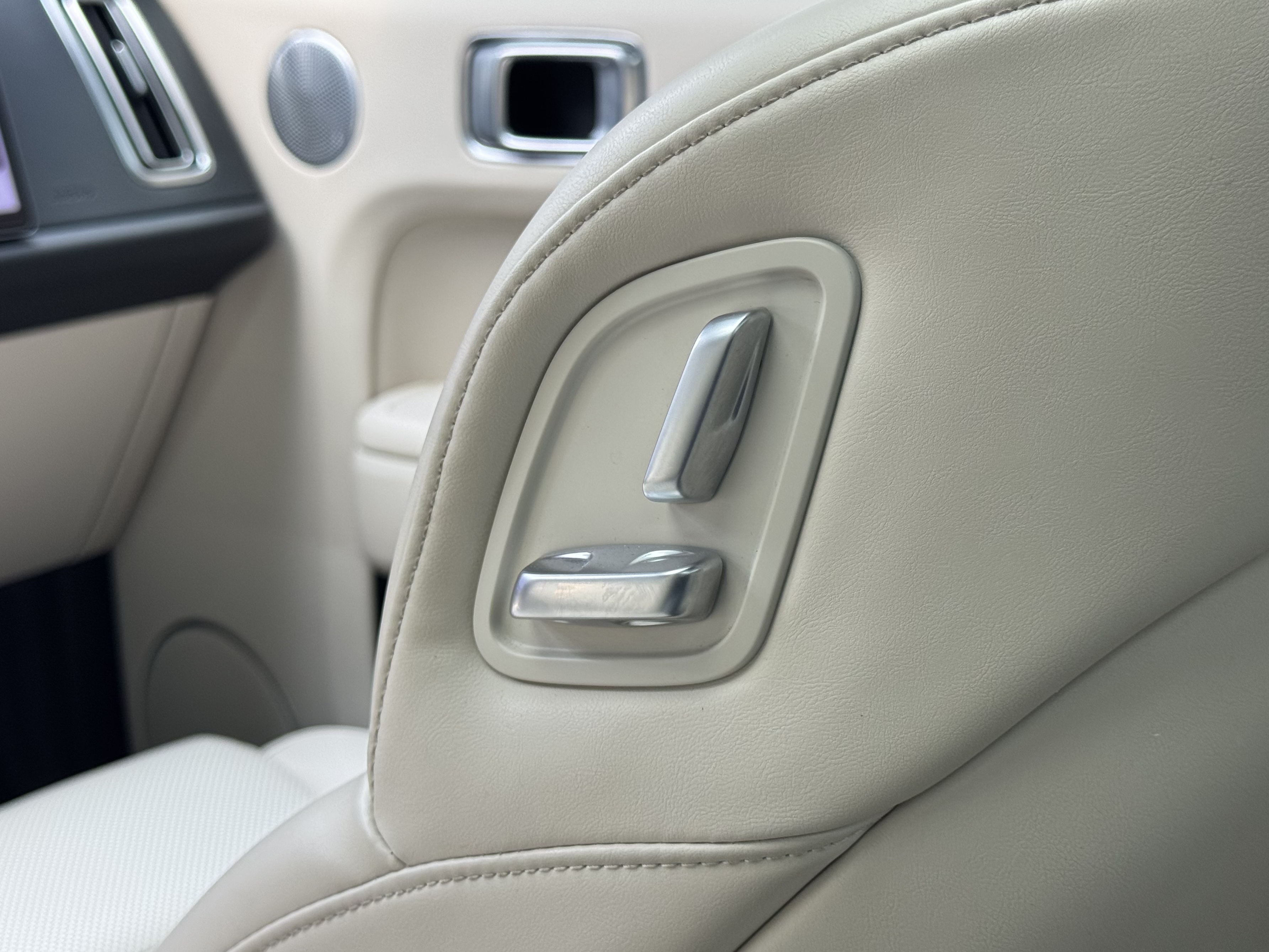 理想汽车 理想L7 2023 汽车图片 #16