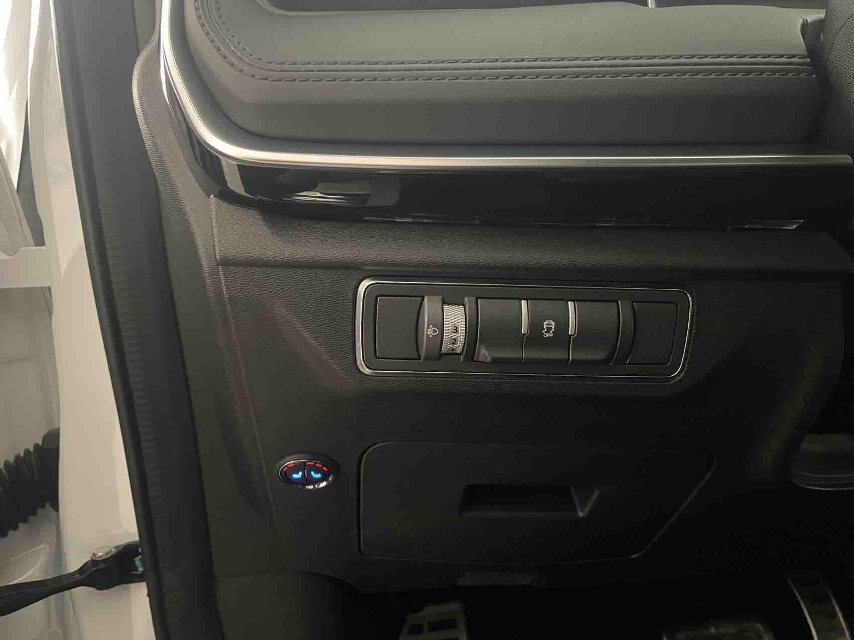 Jetour X70 PLUS 2023 #16 Jetour X70 PLUS 2023 car image #16