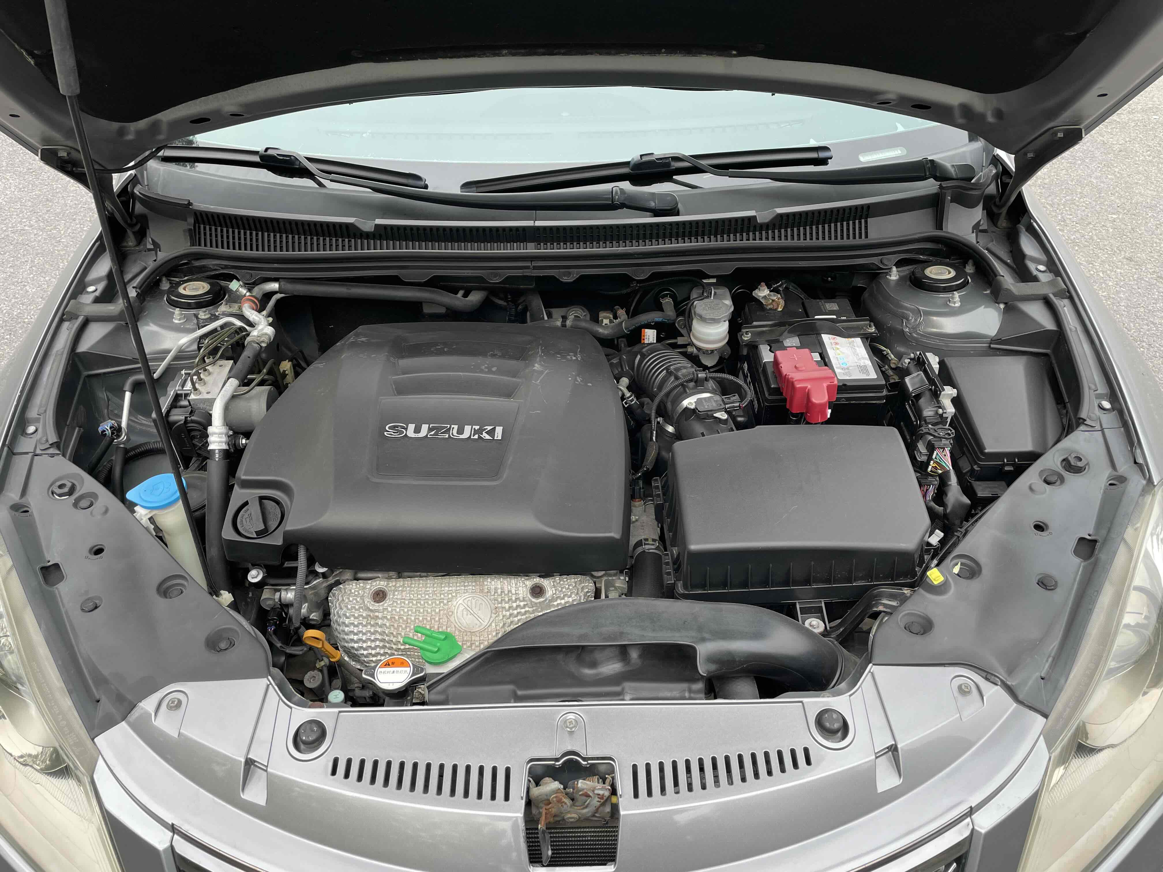 Suzuki Kizashi 2013 immagine di auto #16