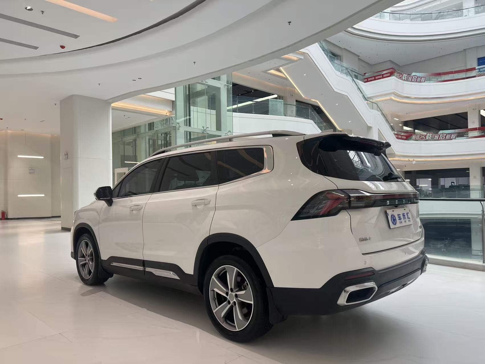 GEELY Okavango L 2023 car image #16