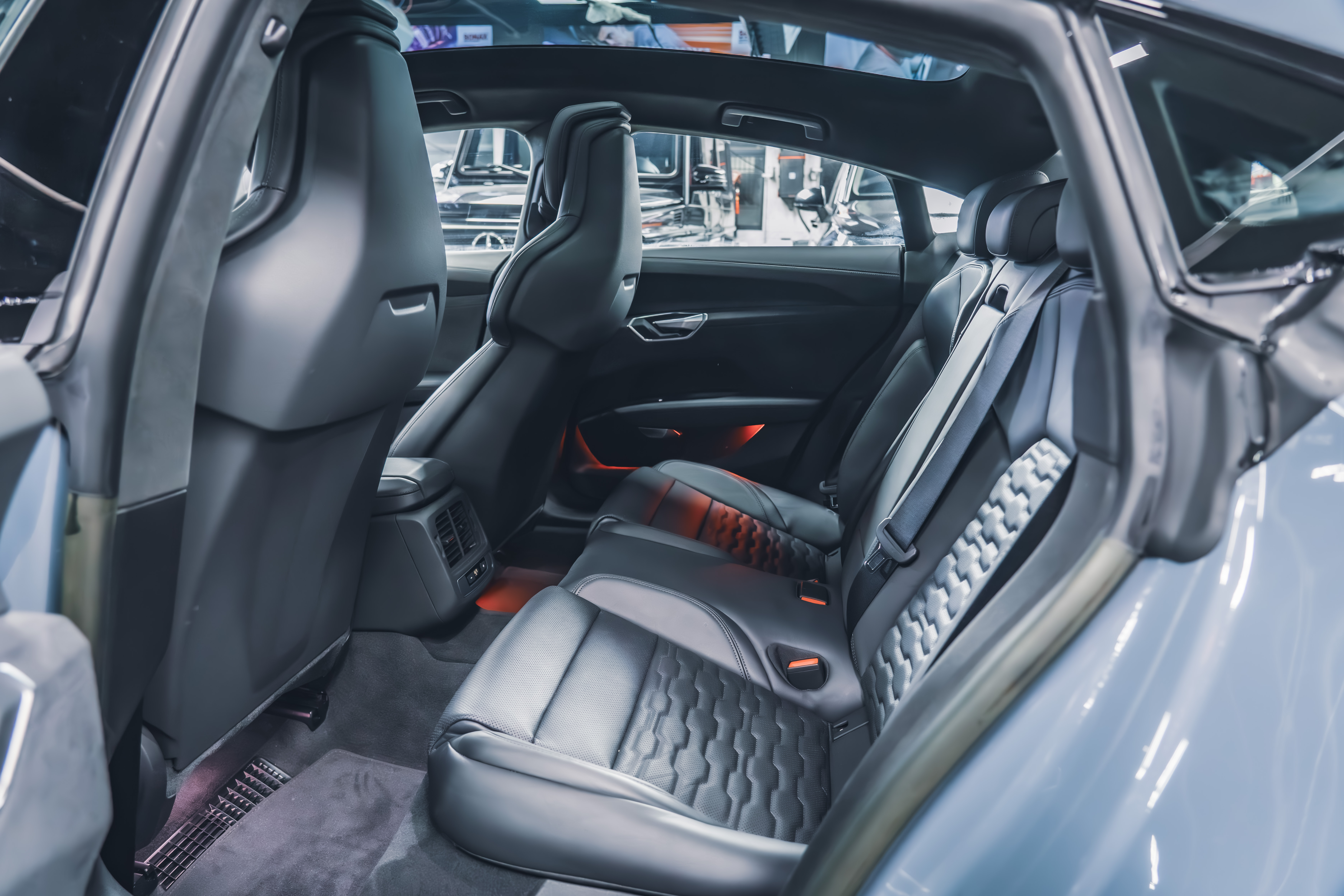 Audi RS e-tron GT 2023 car image #16