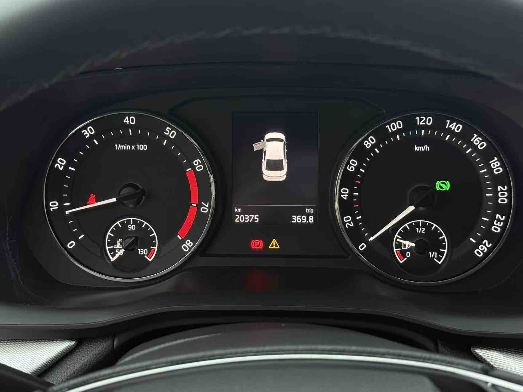 Skoda Octavia 2023 car image #16