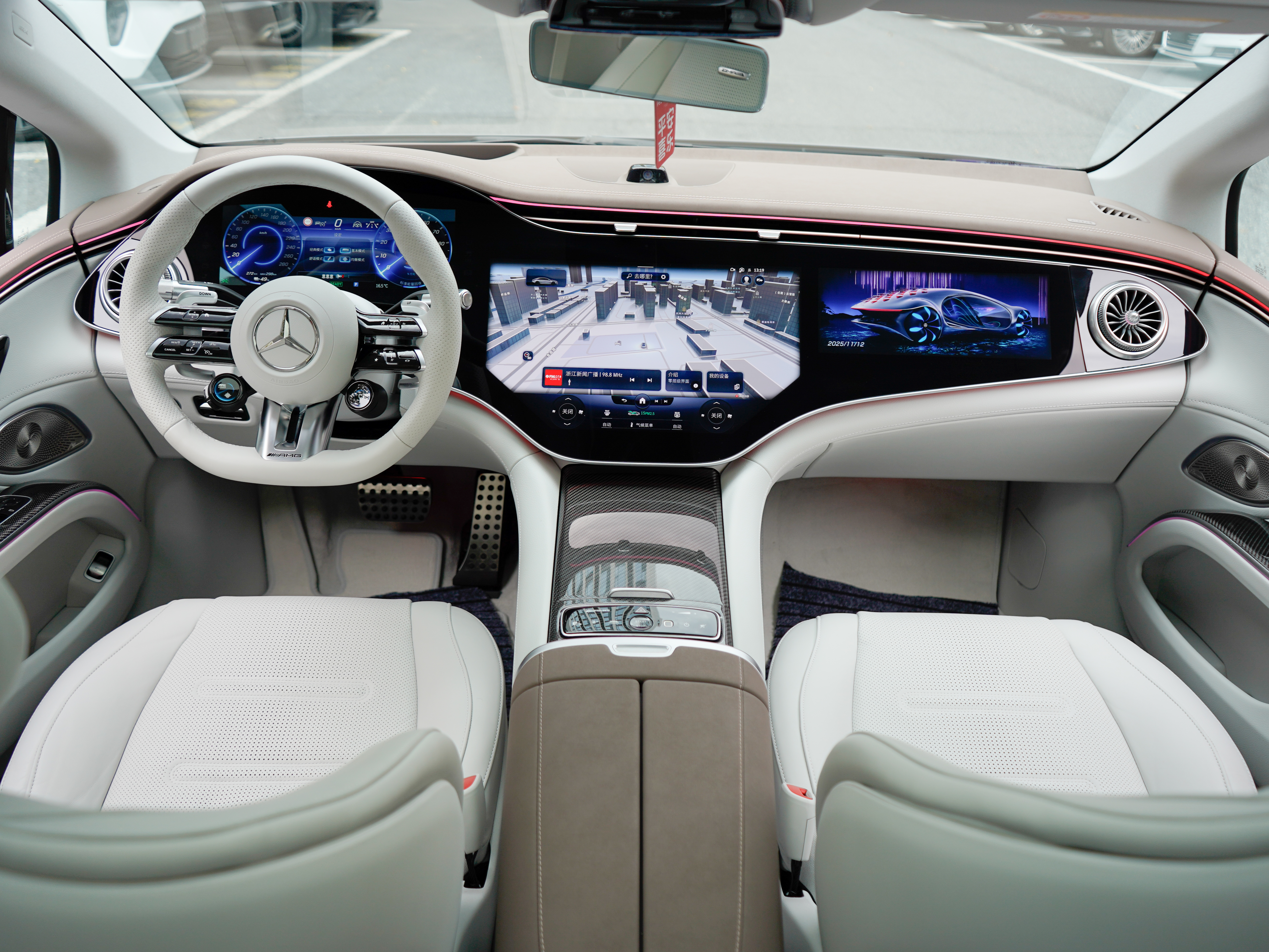 Mercedes-Benz EQS AMG 2024 imagen de coche #16