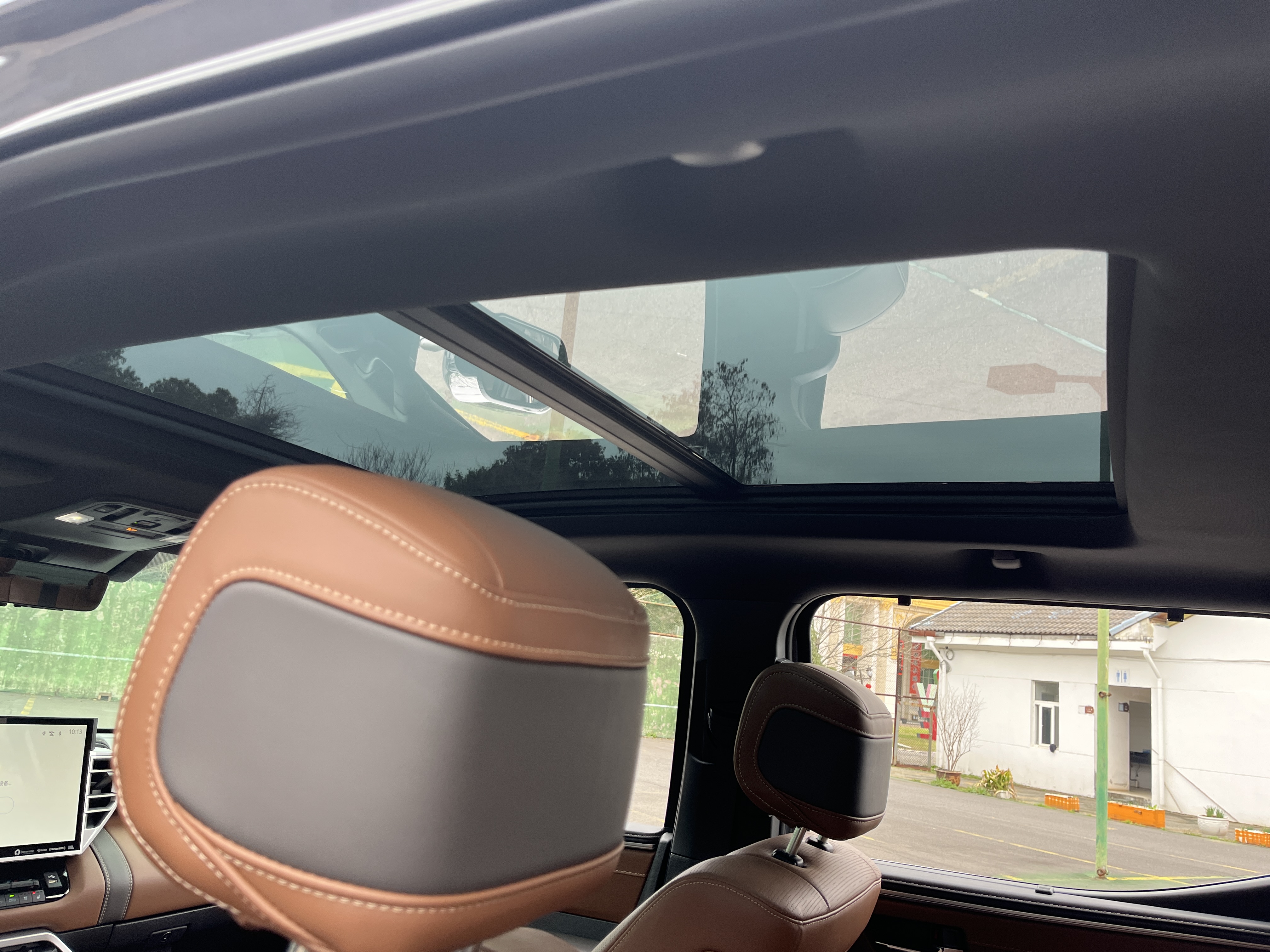 Toyota 2025 car image #16