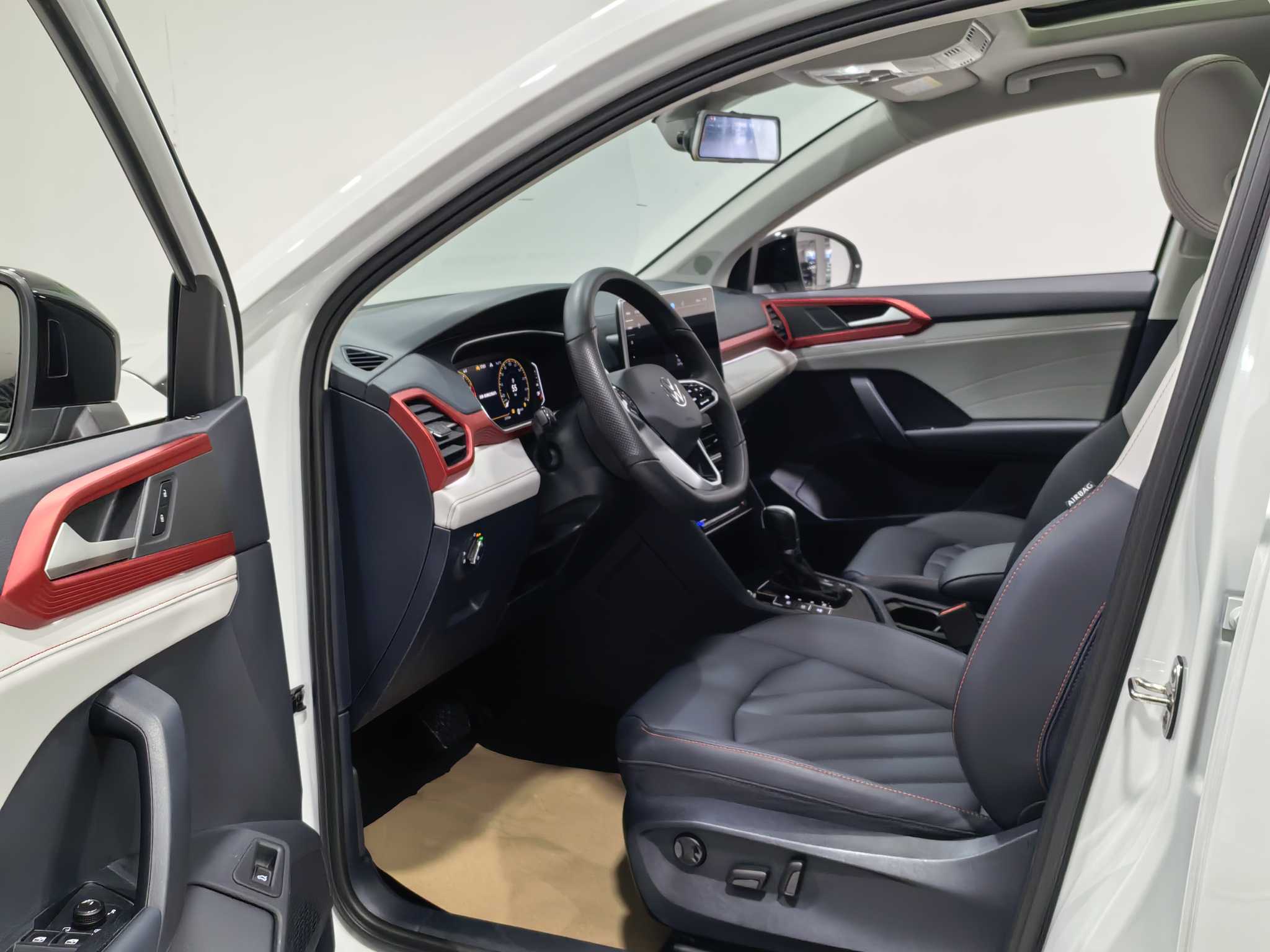 Volkswagen Tharu 2023 car image #16