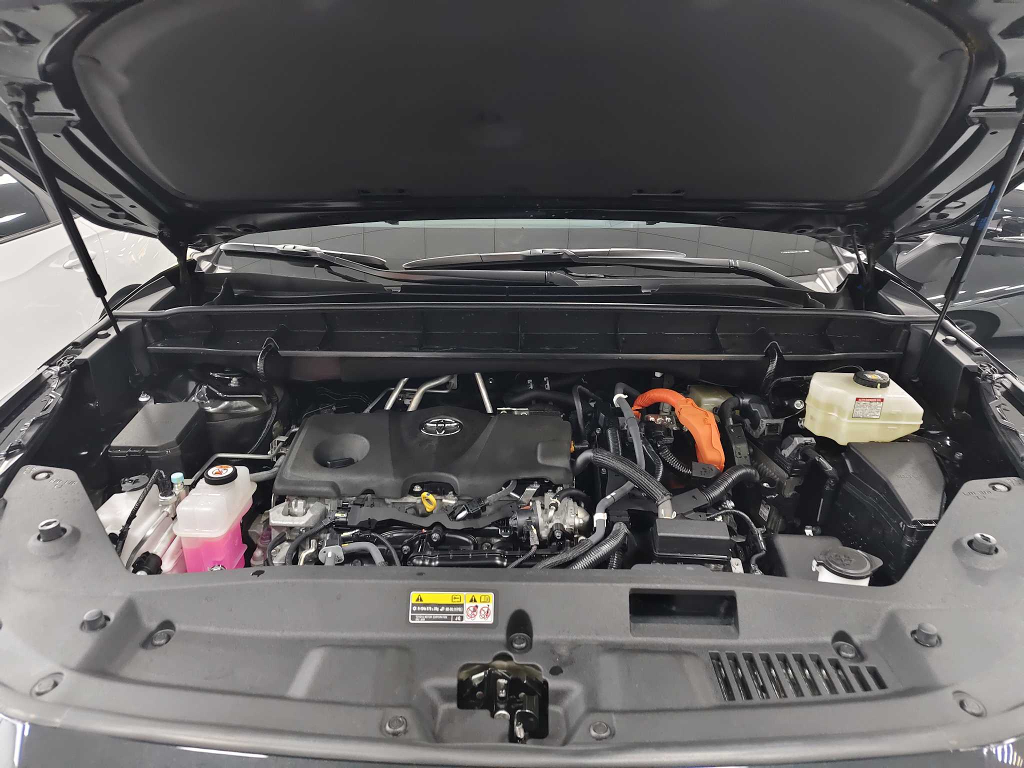 Toyota Crown Kluger 2024 immagine di auto #16