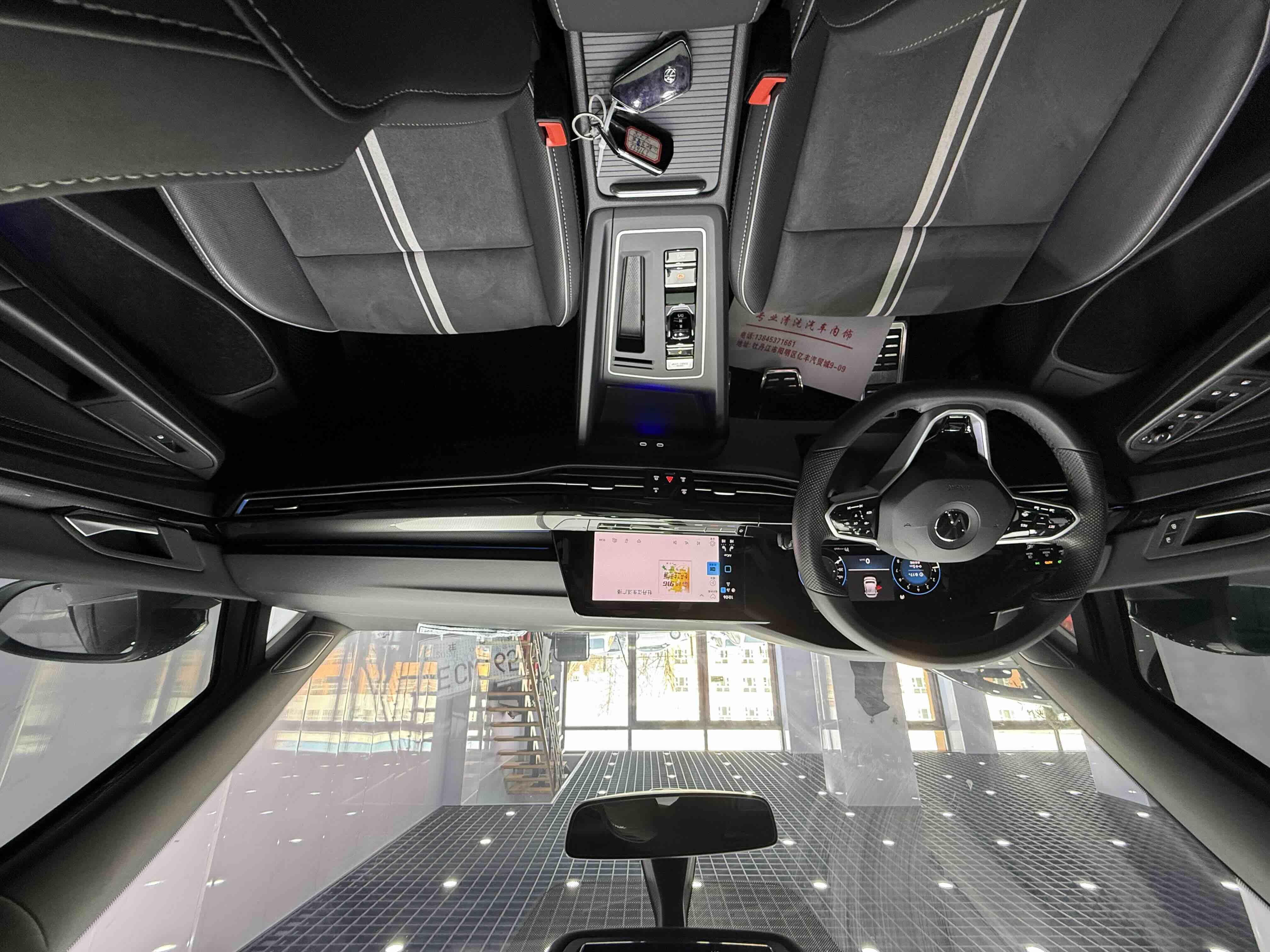 Volkswagen Golf 2023 car image #16