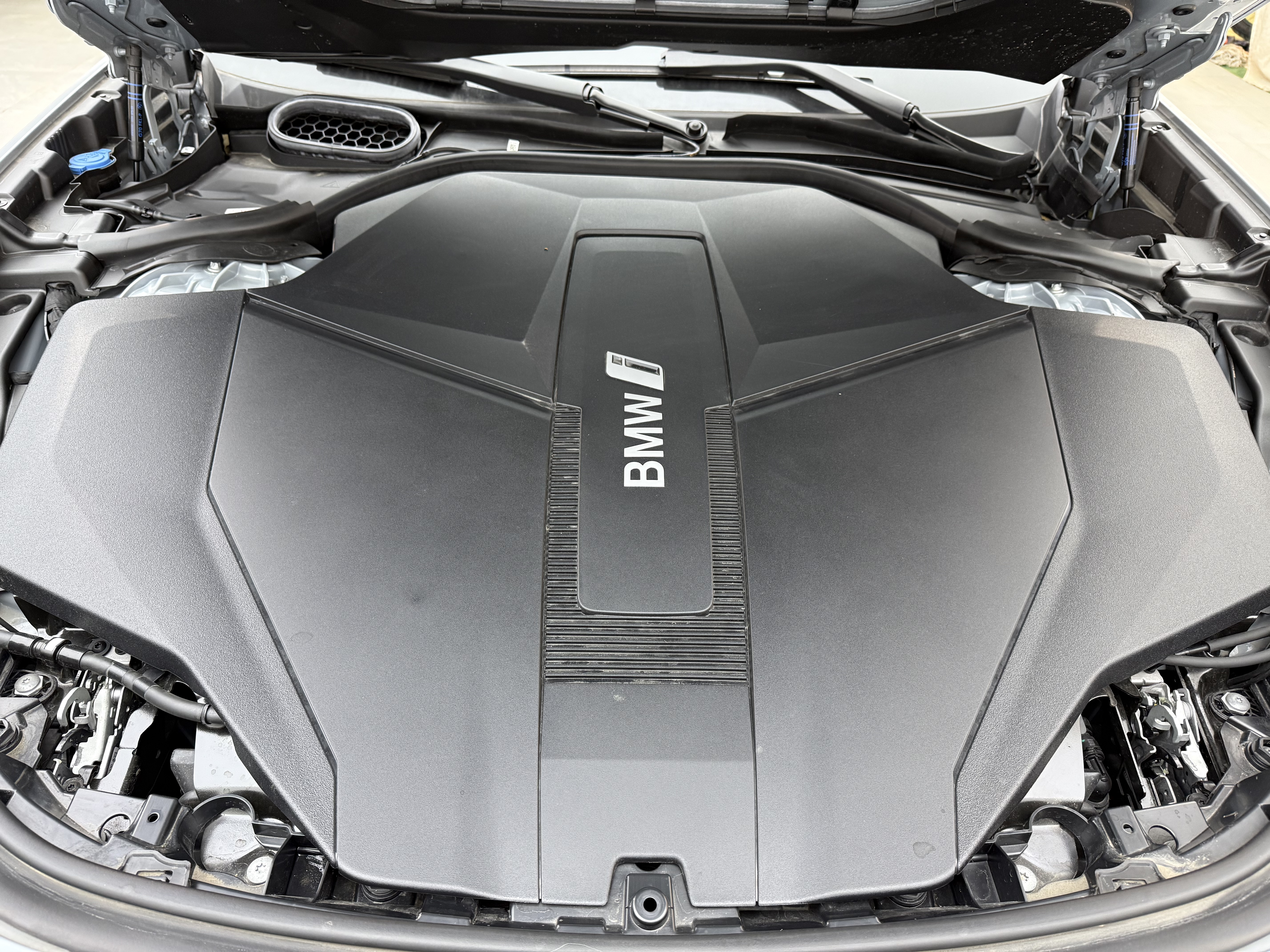 BMW i7 2025 #16 BMW i7 2025 car image #16