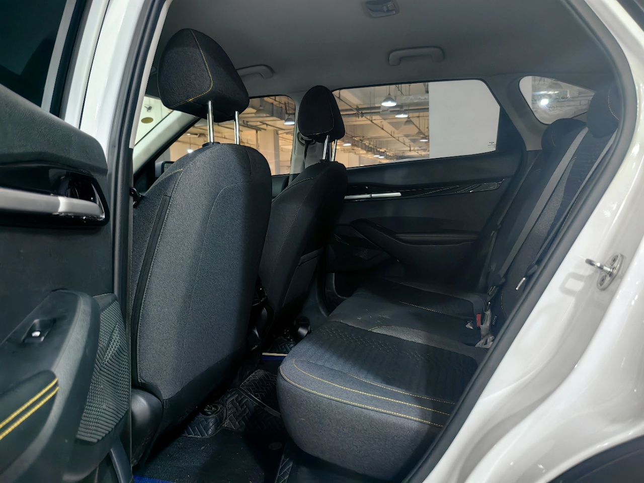 Kia Seltos 2023 imagen de coche #16