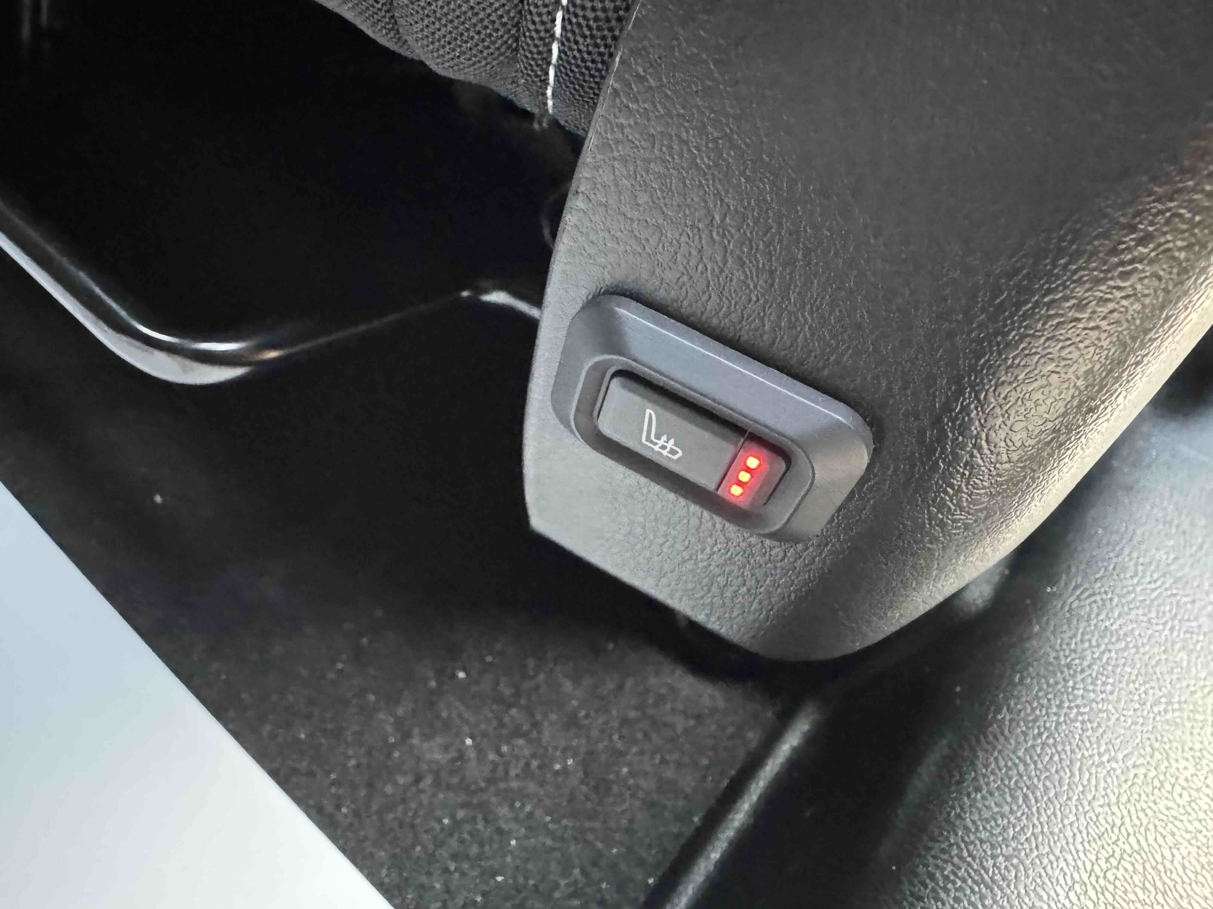 Haval M6 2023 #16 Haval M6 2023 car image #16