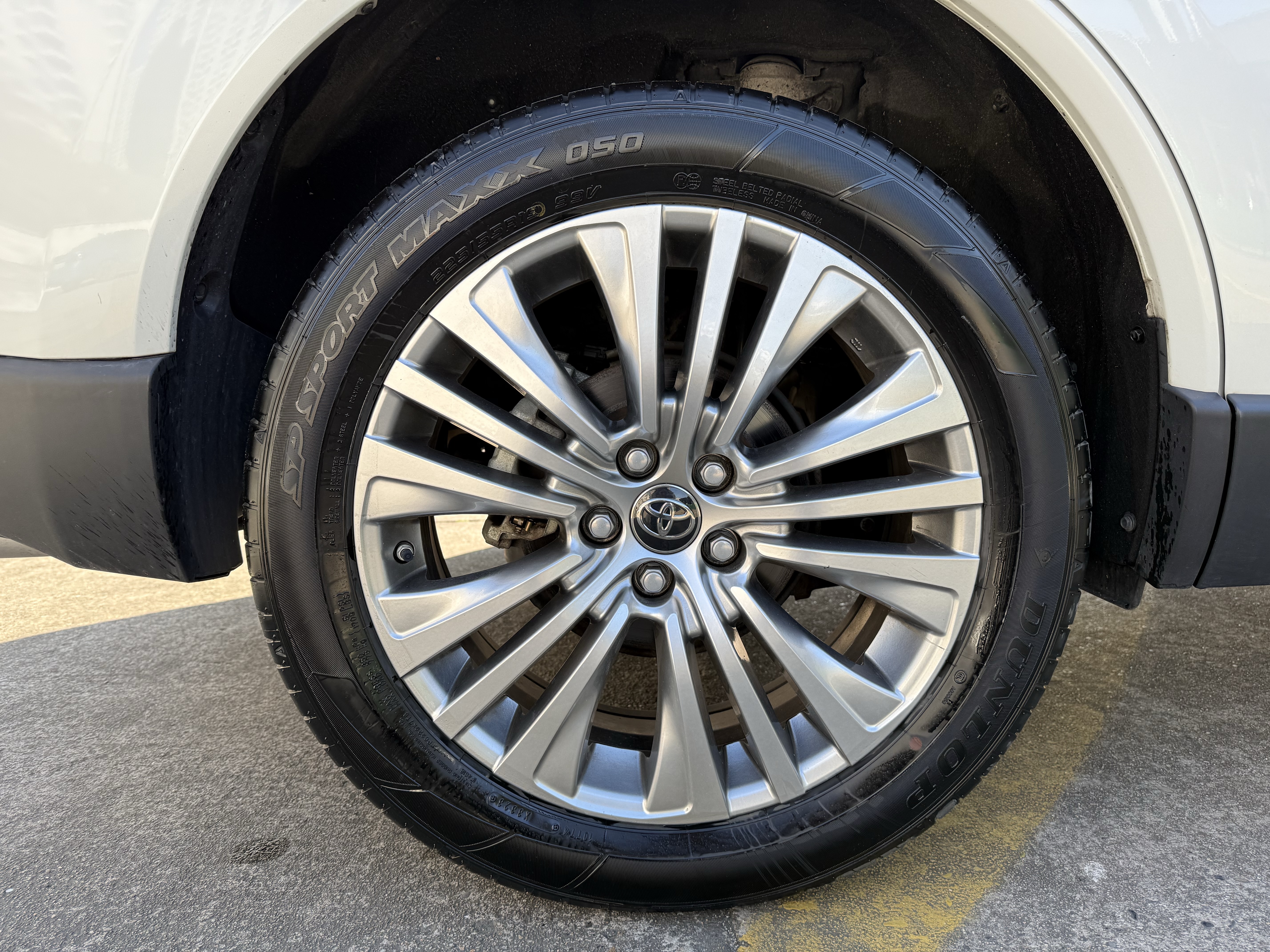 Toyota Harrier 2023 imagem de carro #16