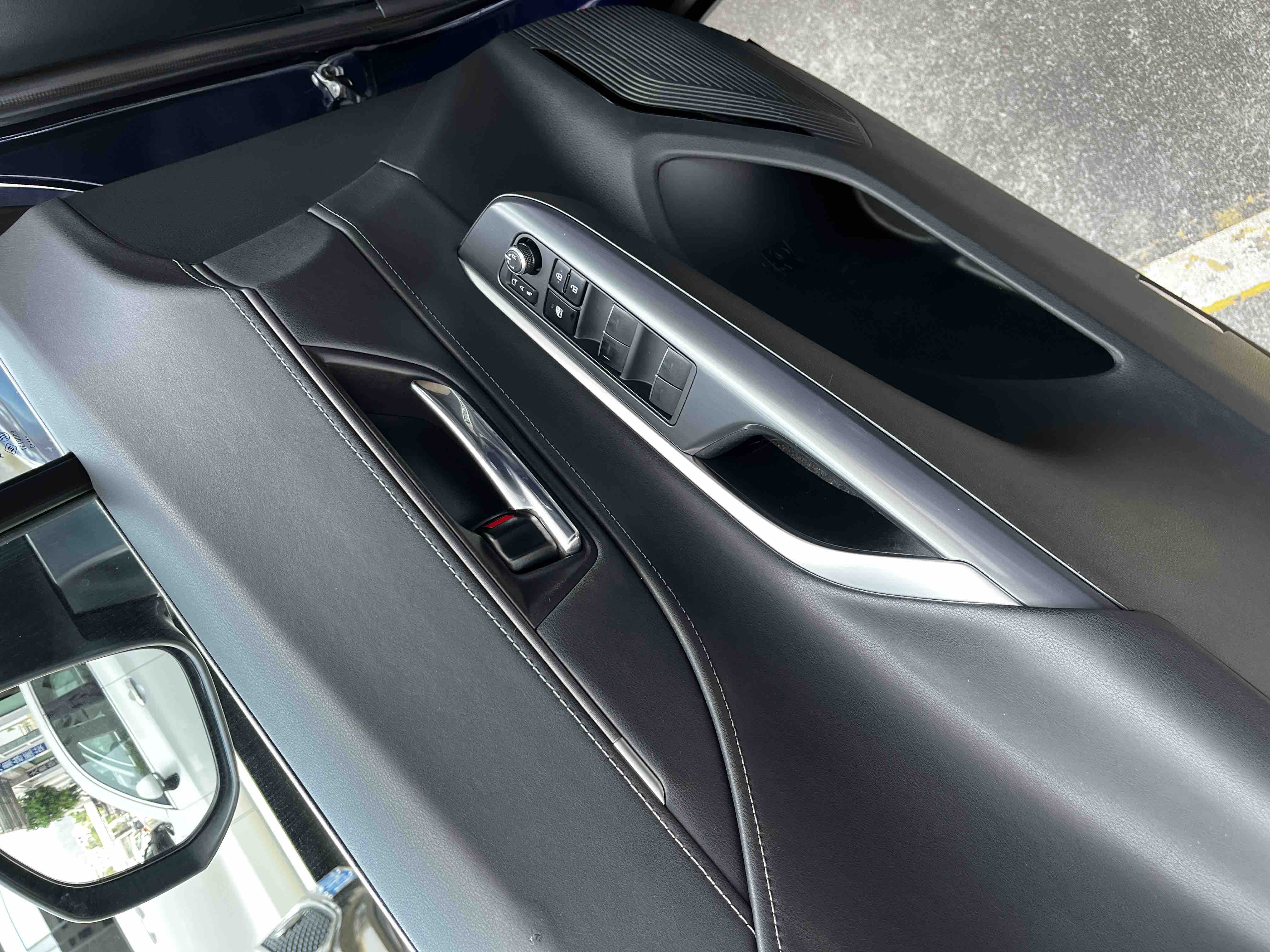 Toyota Harrier 2023 car image #16