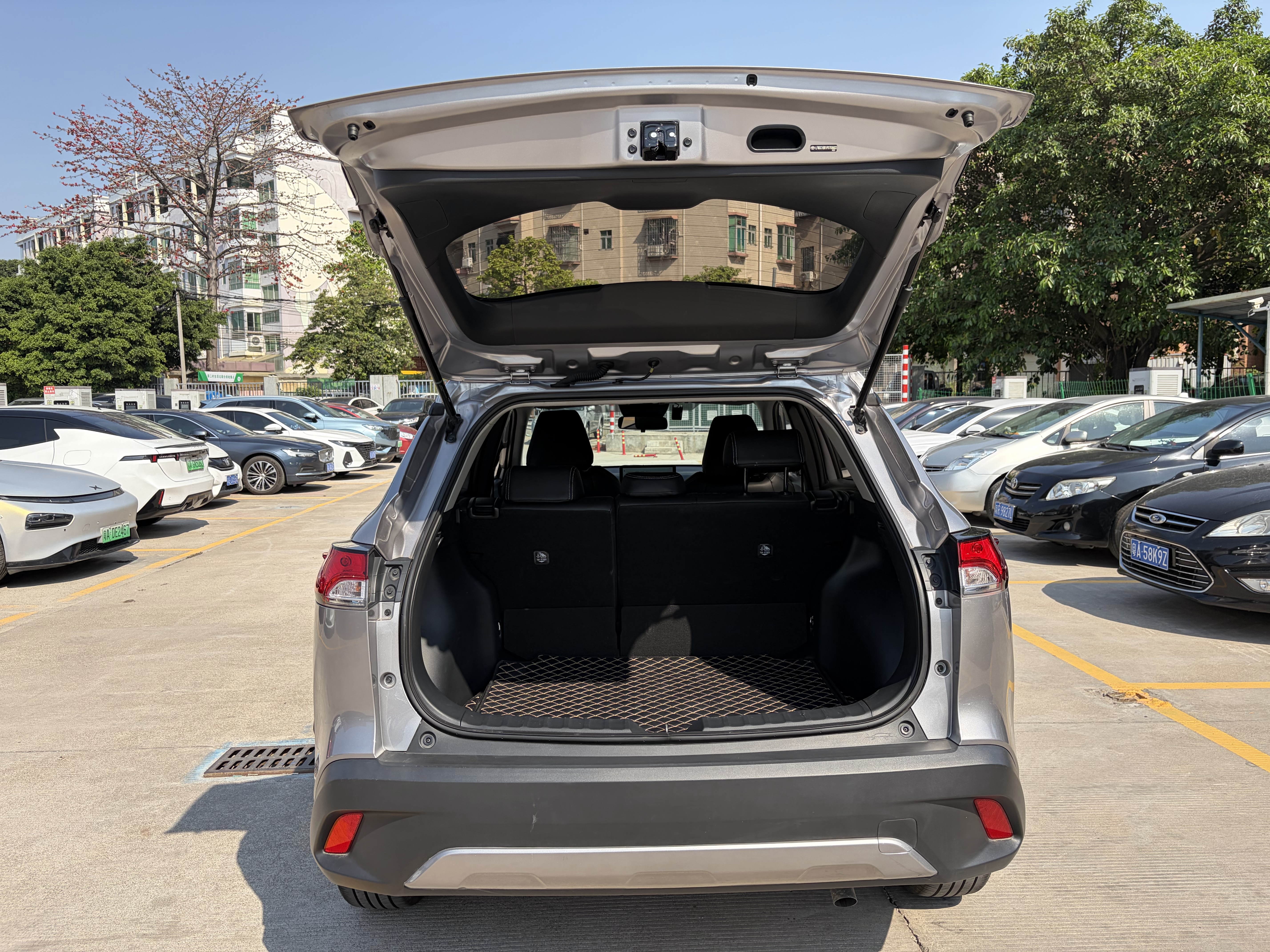 Toyota Corolla Cross 2024 car image #16
