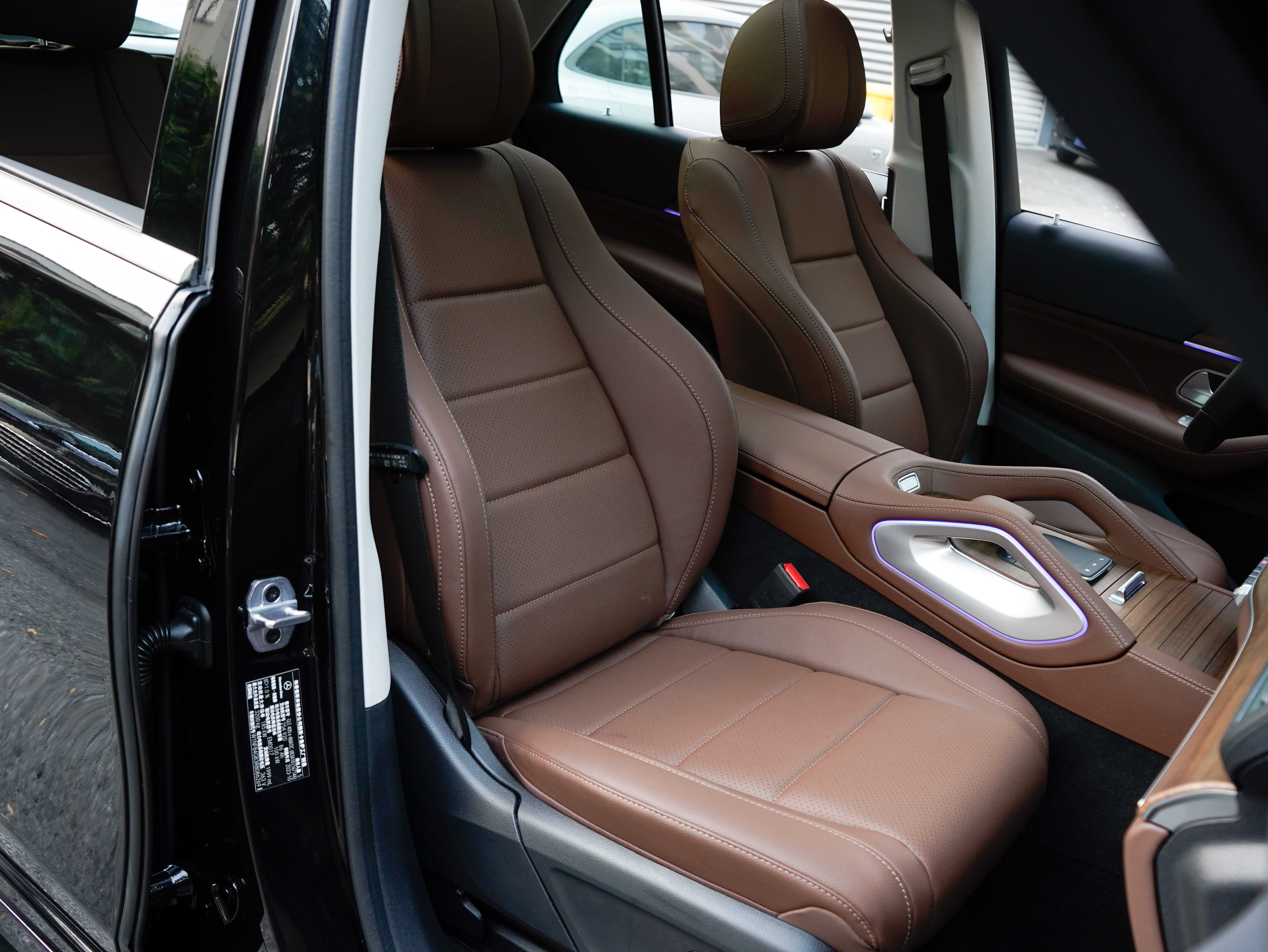 Mercedes-Benz GLE Class New Energy 2024 car image #16