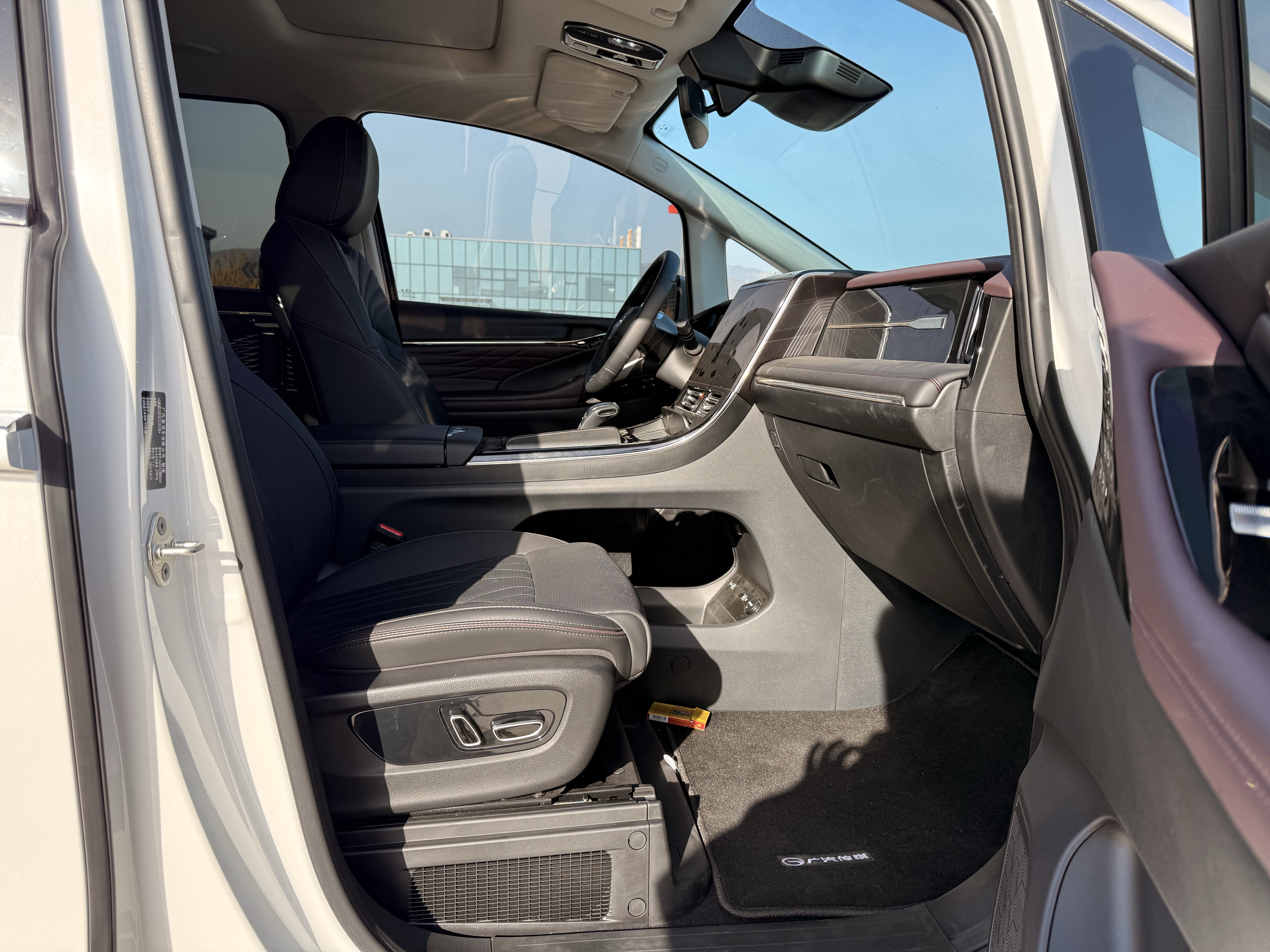 GAC Trumpchi M8 2024 car image #16