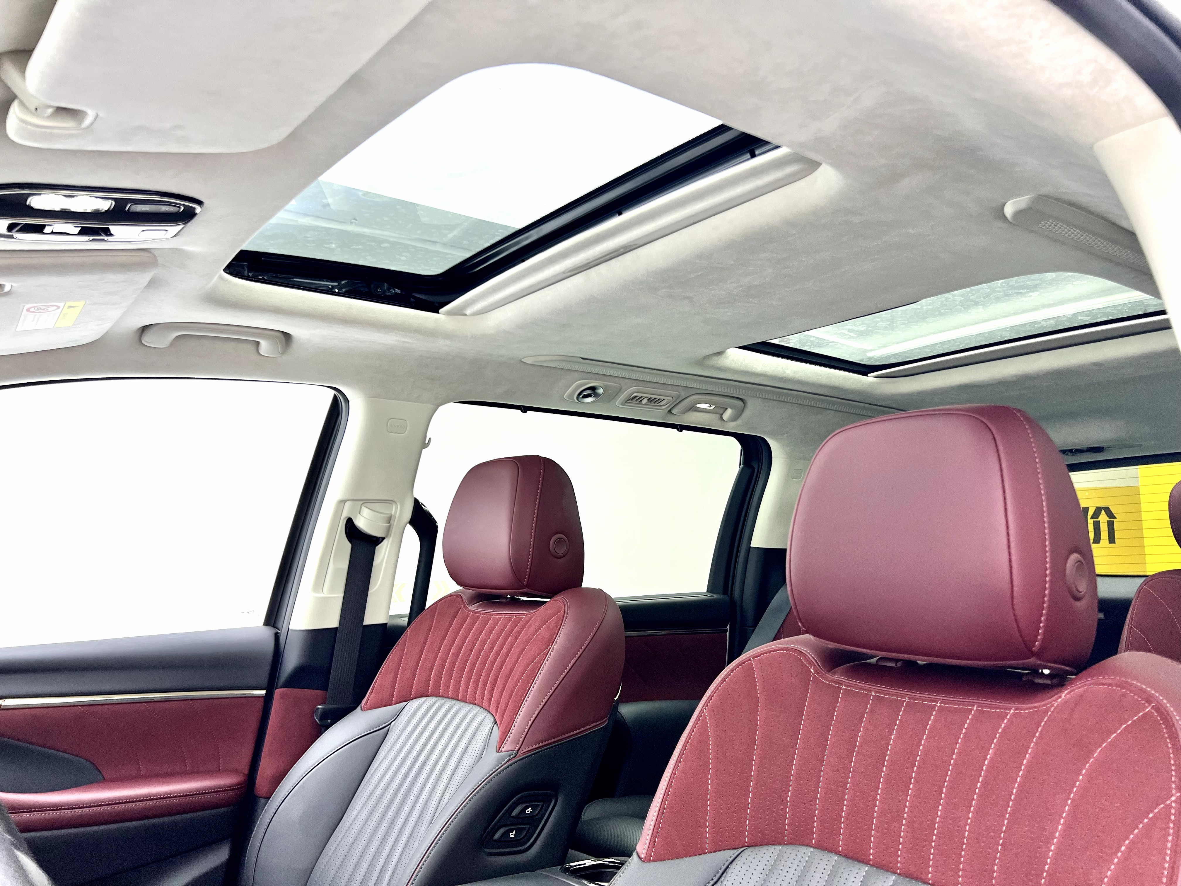 GAC Trumpchi E9 2024 #16 GAC Trumpchi E9 2024 car image #16