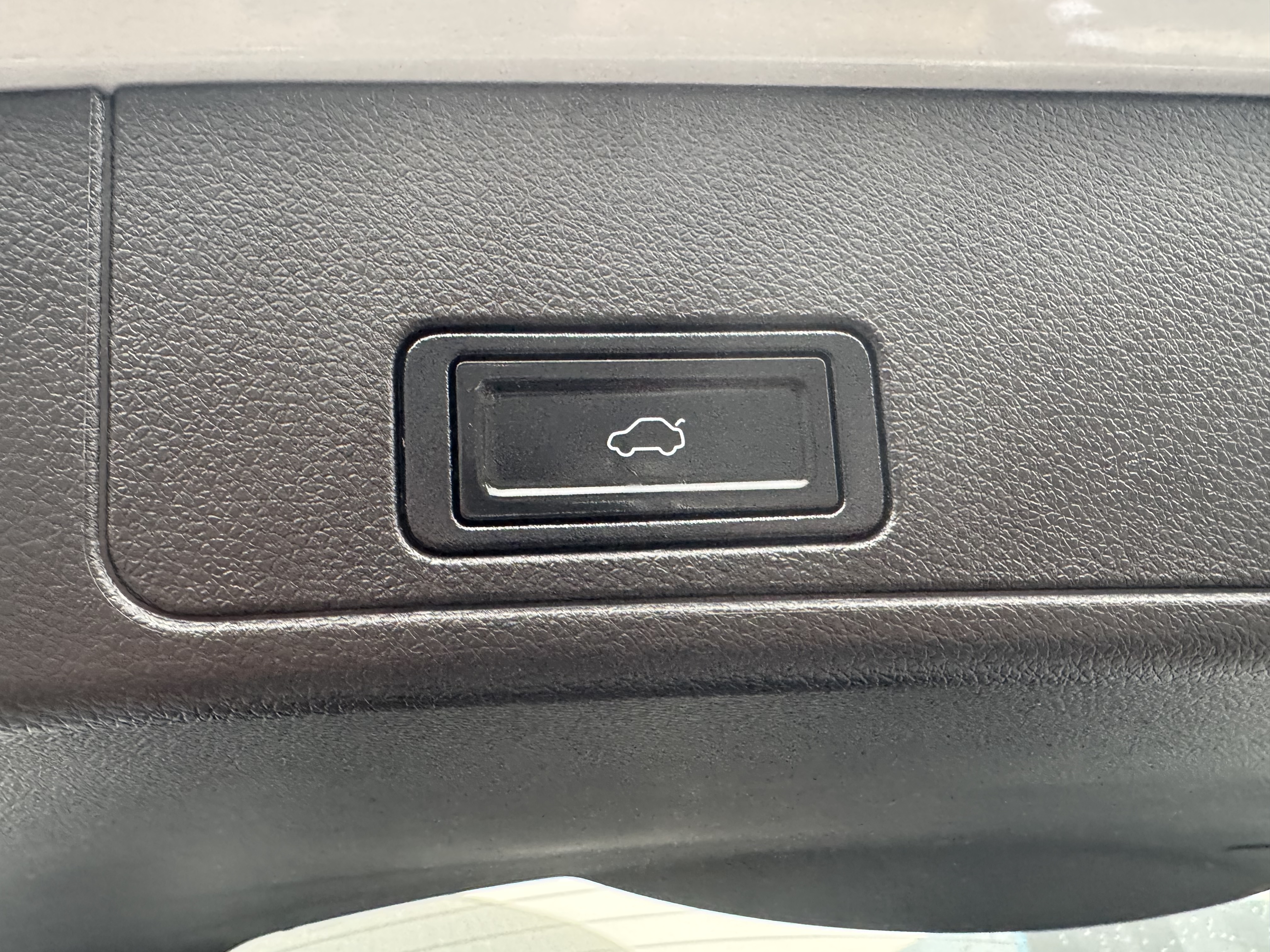 Chery Tiggo 8 PRO New Energy 2023 car image #16