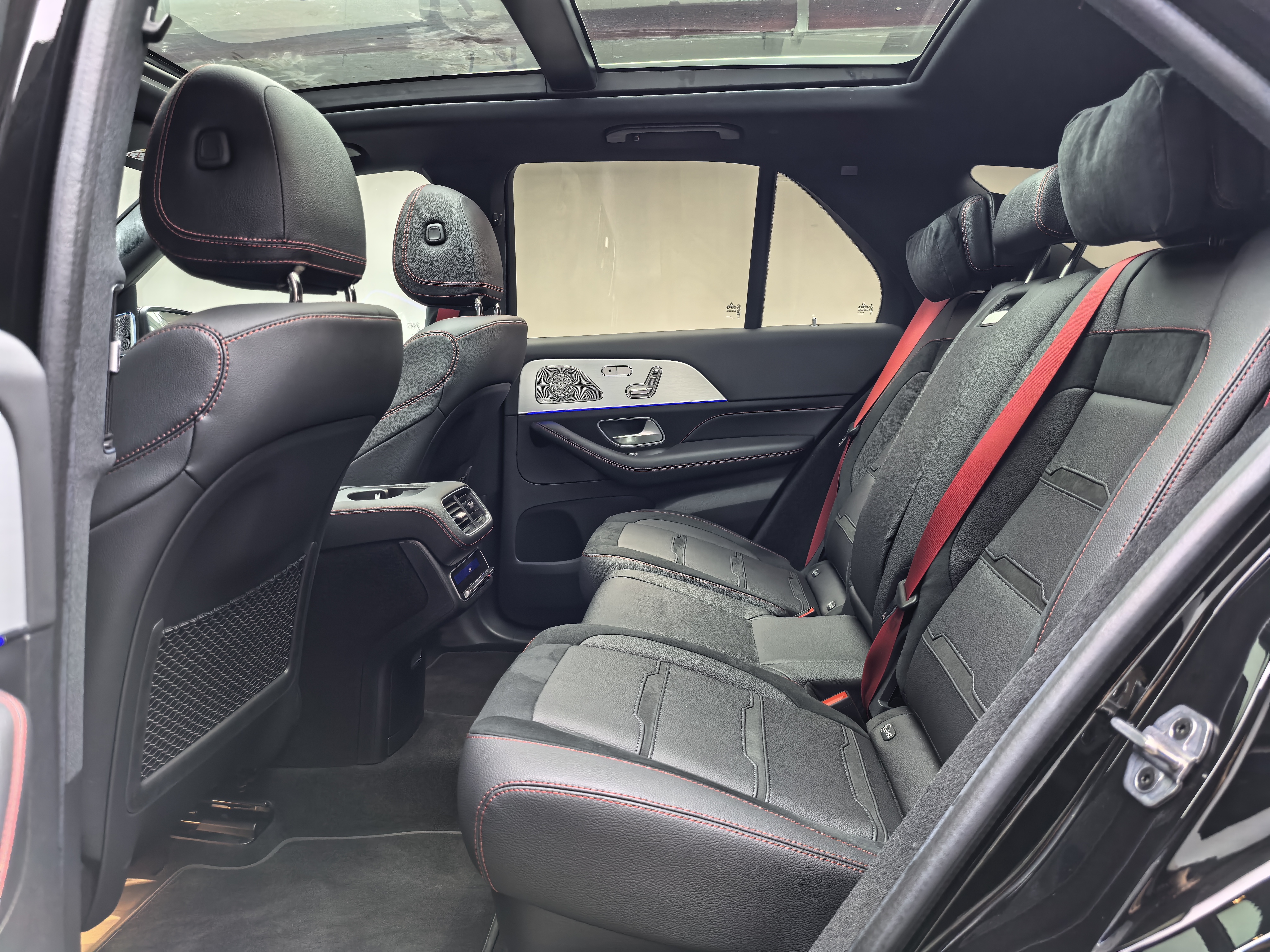 Mercedes-Benz GLE AMG 2024 #16 Mercedes-Benz GLE AMG 2024 car image #16