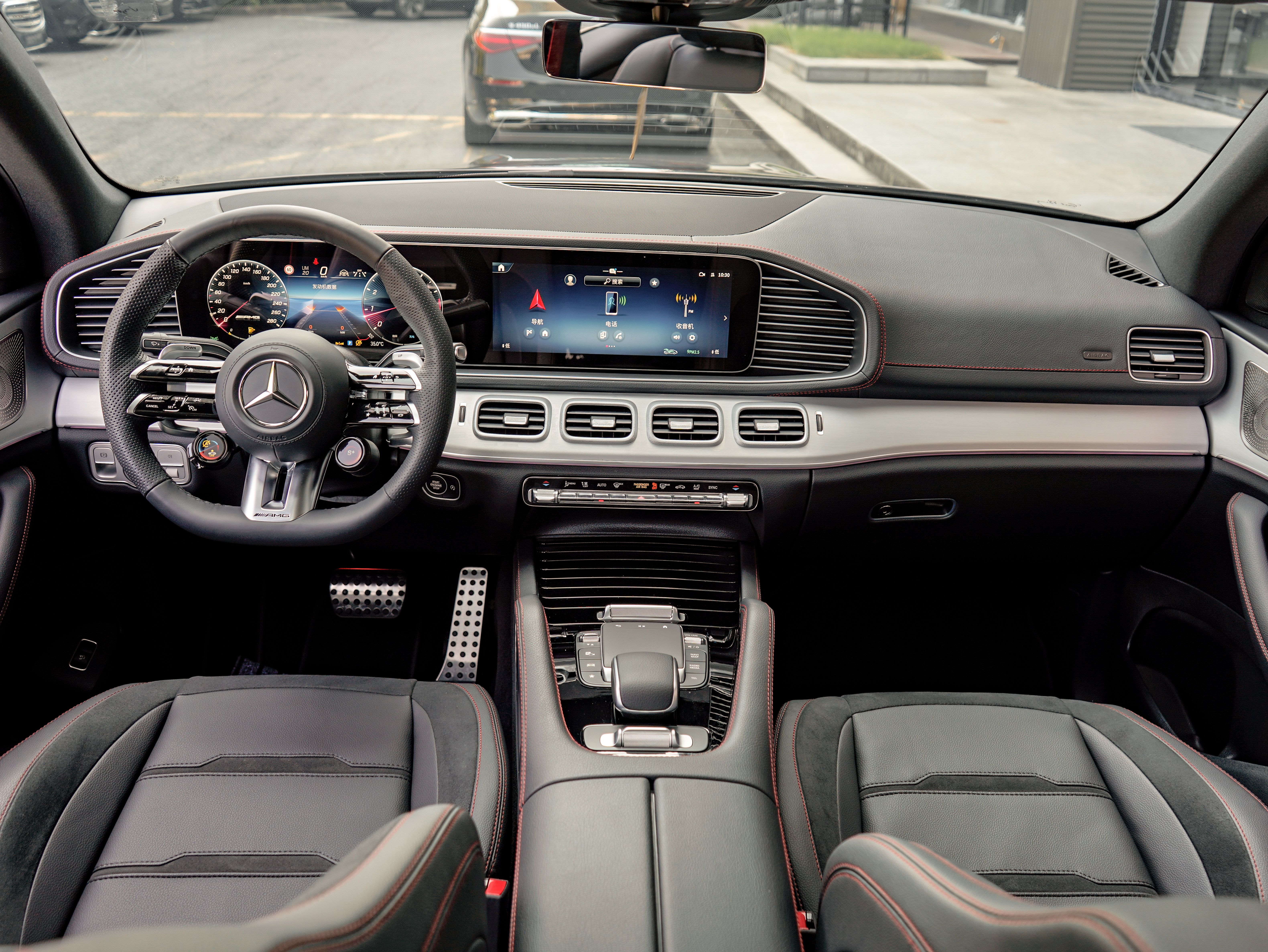 Mercedes-Benz GLE AMG 2024 #16 Mercedes-Benz GLE AMG 2024 изображение автомобиля #16