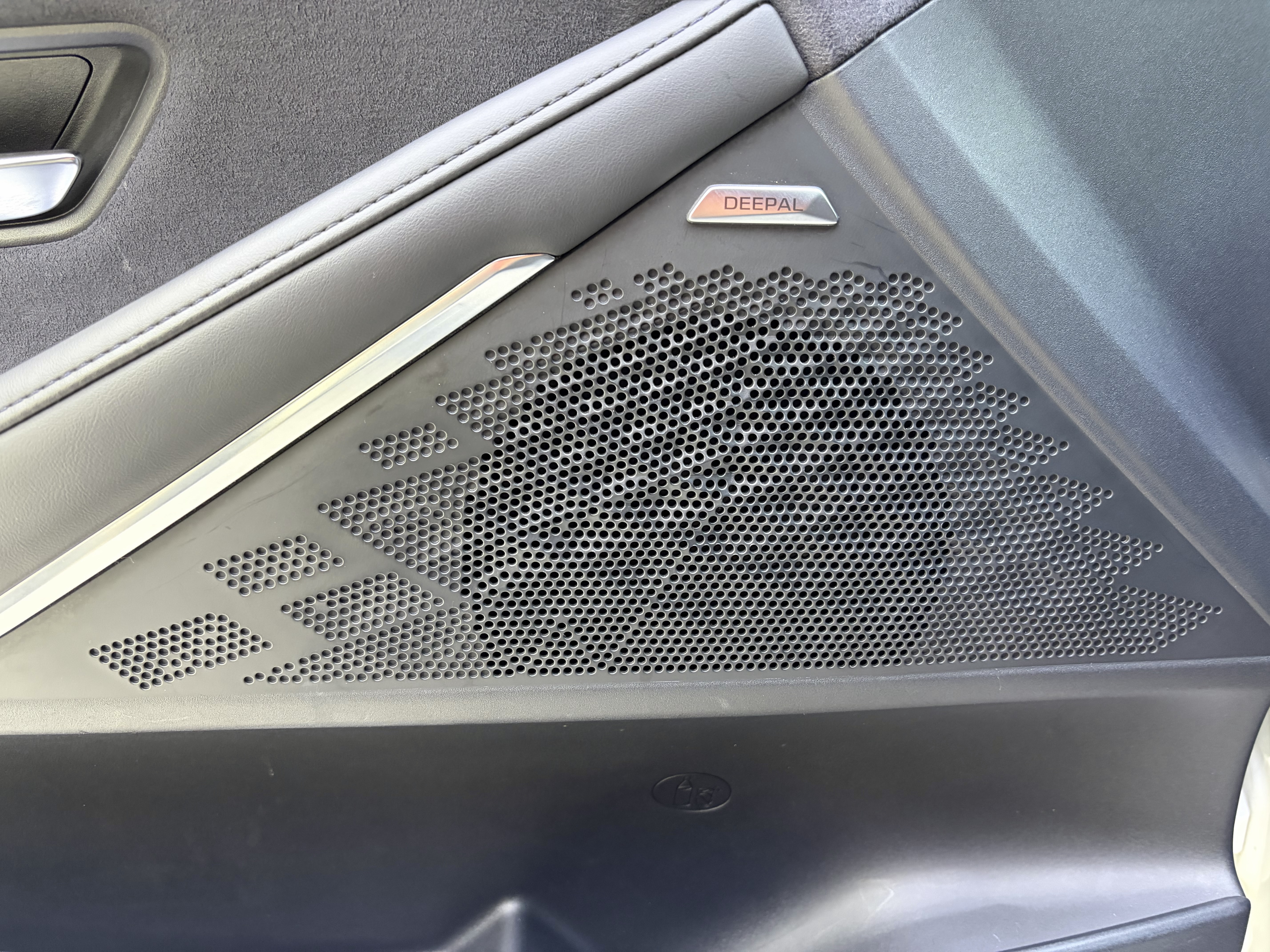 Deepal SL03 2024 car image #16