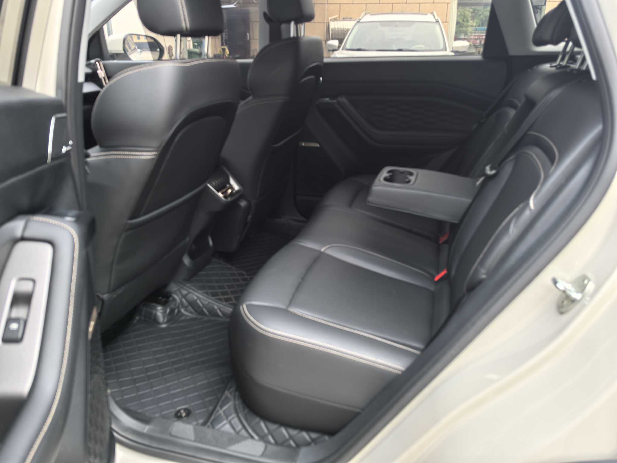 Wuling Xingyun 2024 #16 Wuling Xingyun 2024 car image #16