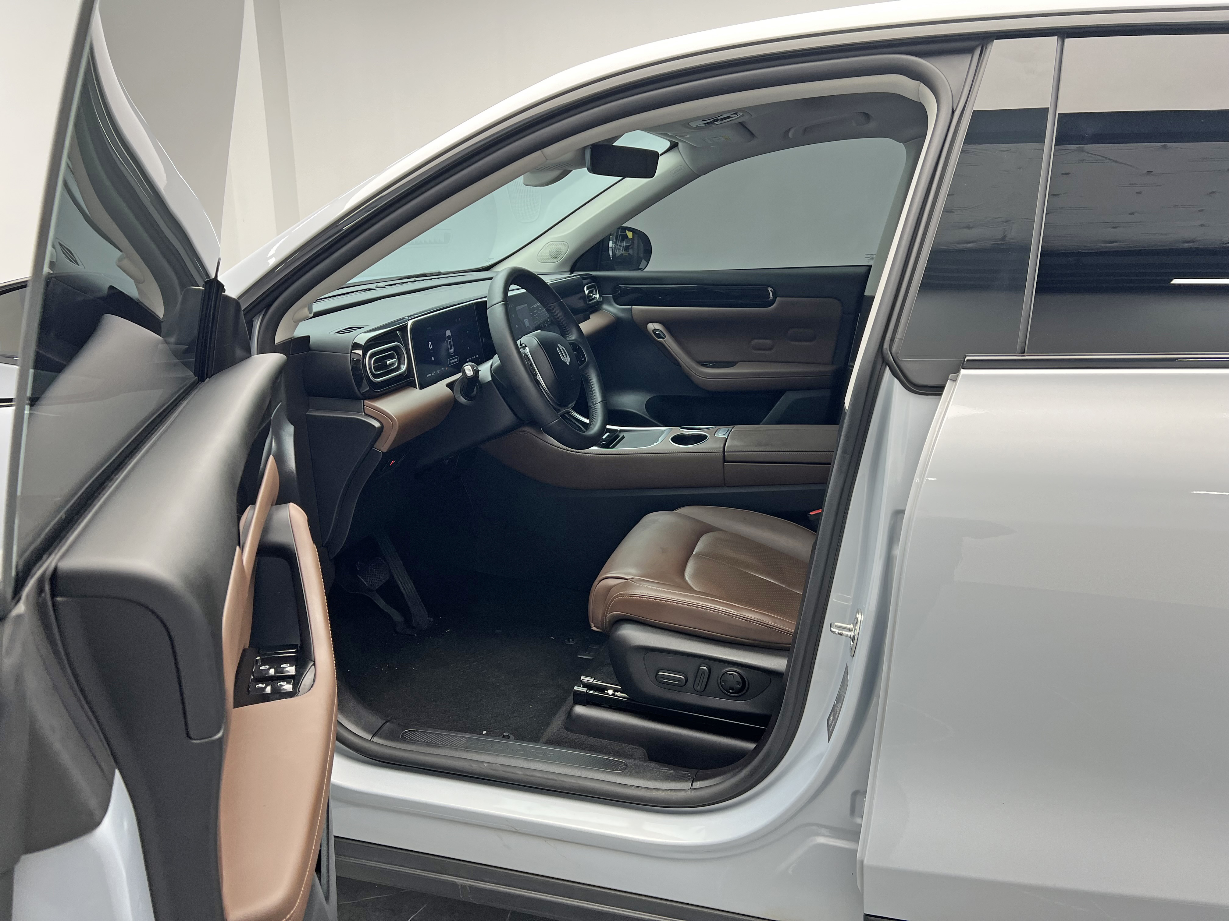 零跑汽车 零跑C11 2024 汽车图片 #16