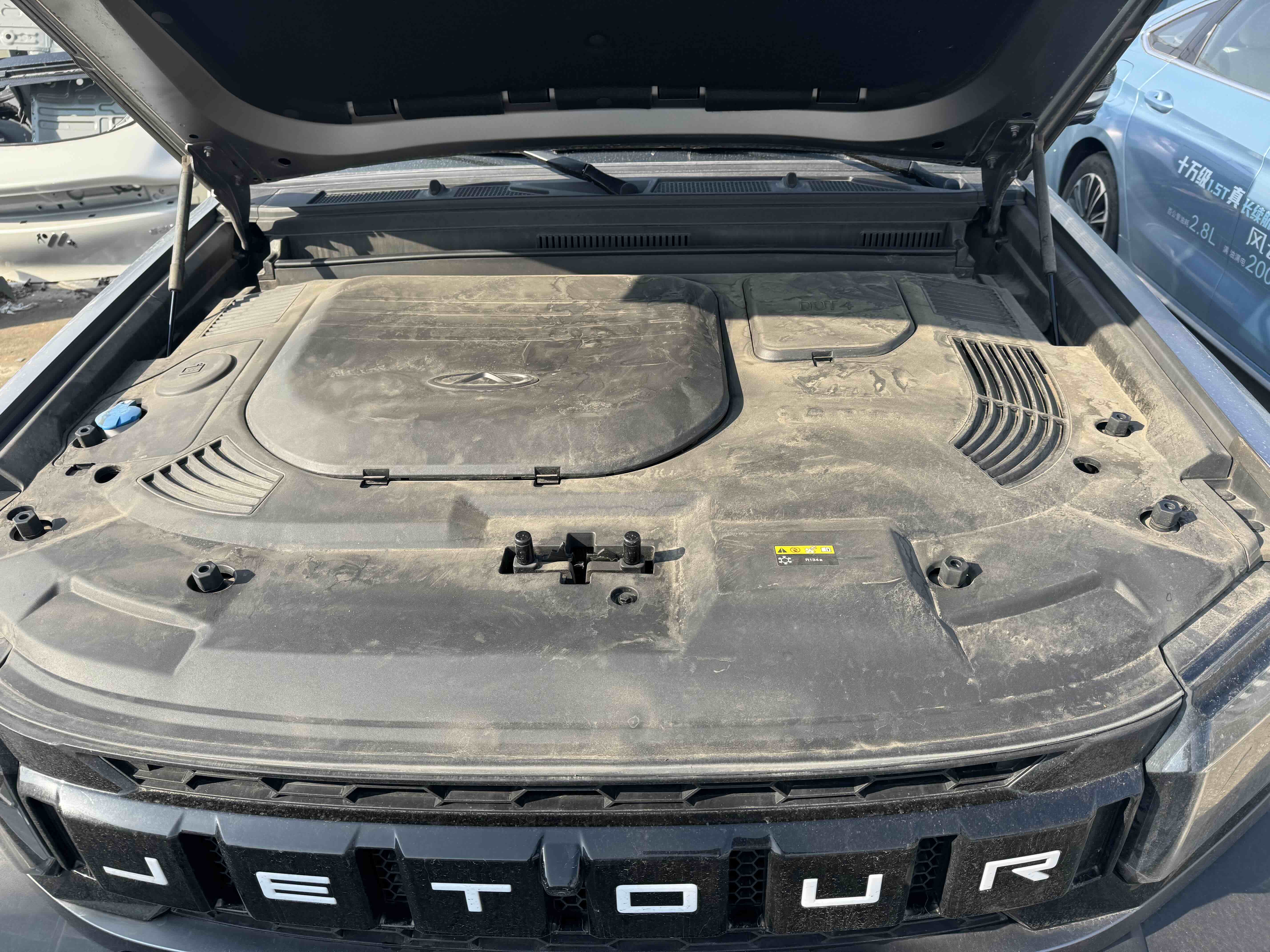Jetour Shanhai Traveller 2023 car image #16