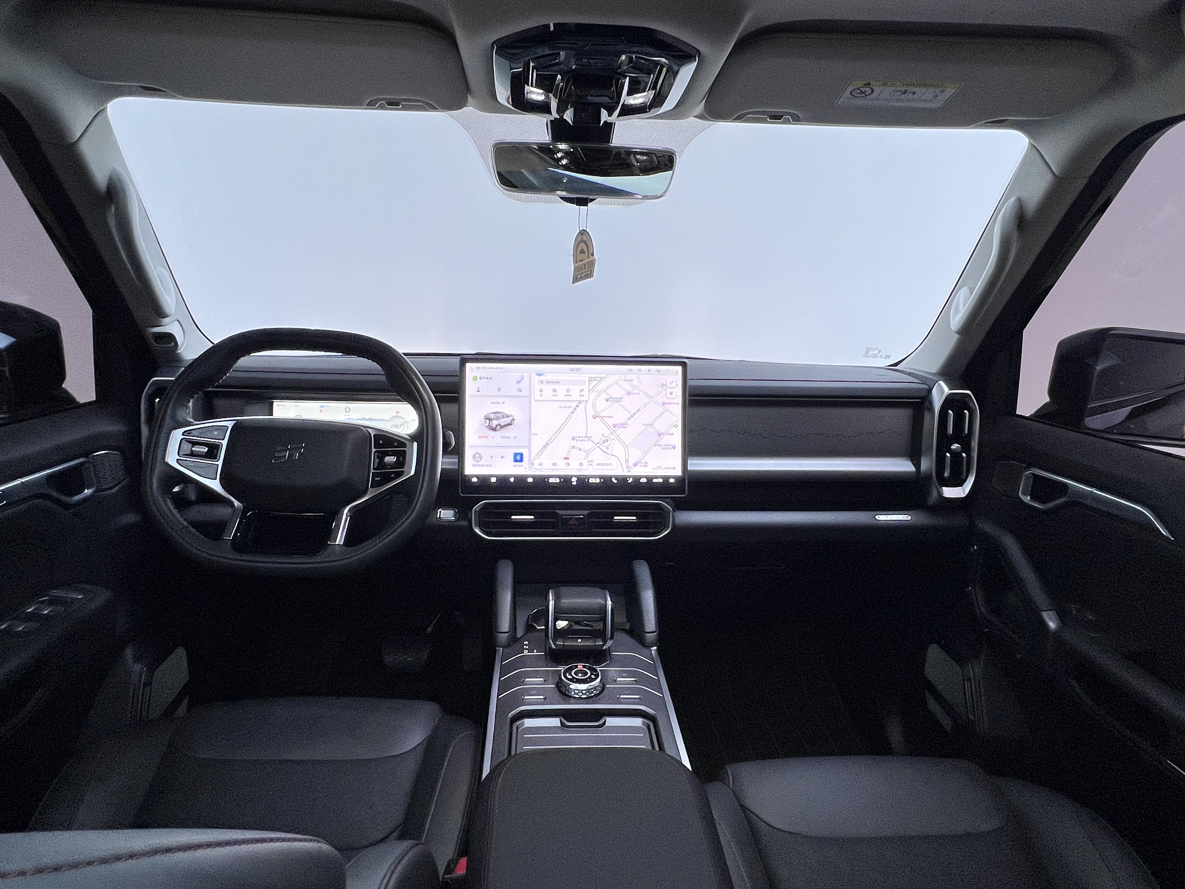 Jetour Traveller 2024 car image #16