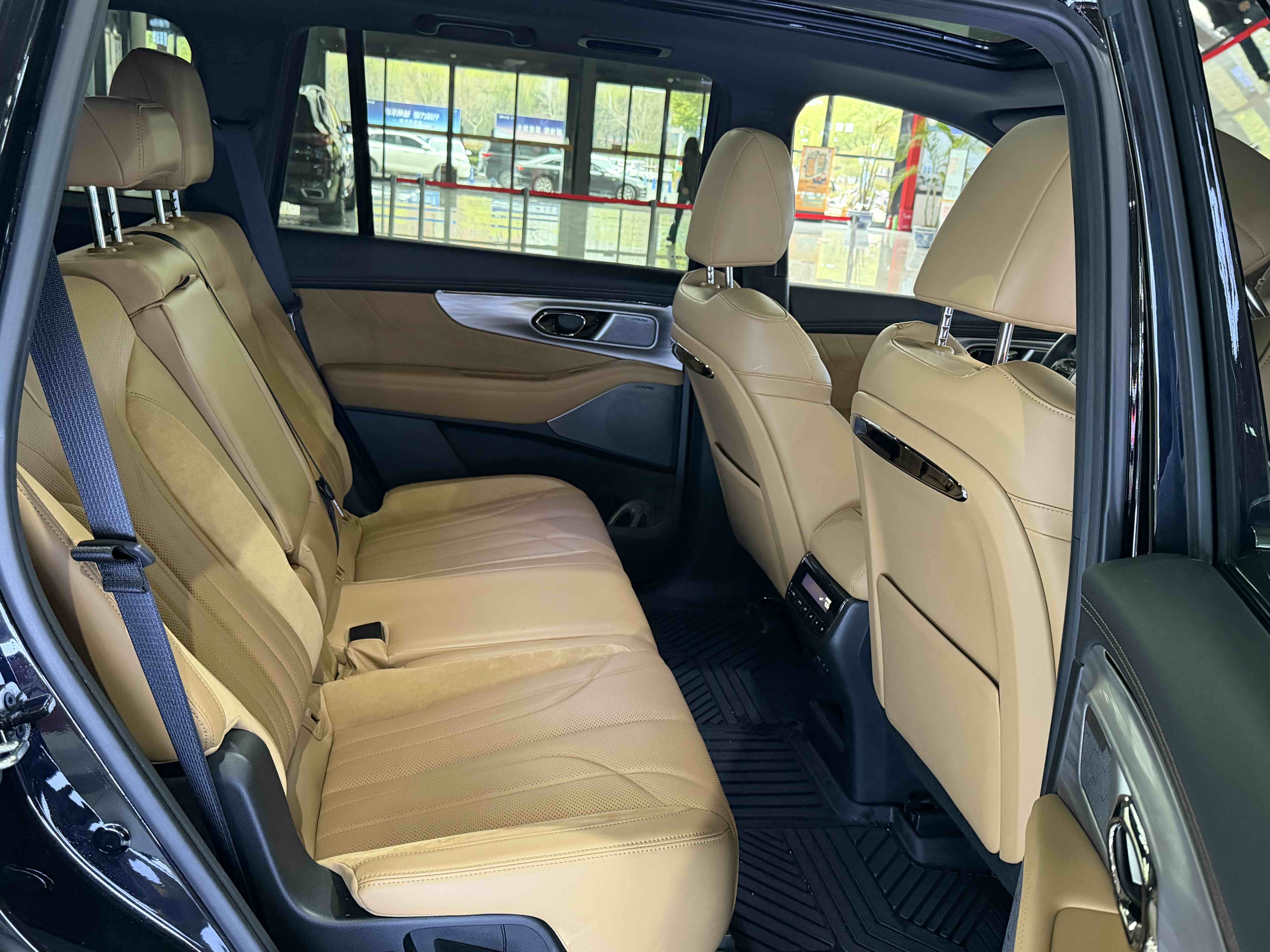 GAC Trumpchi ES9 2024 car image #16