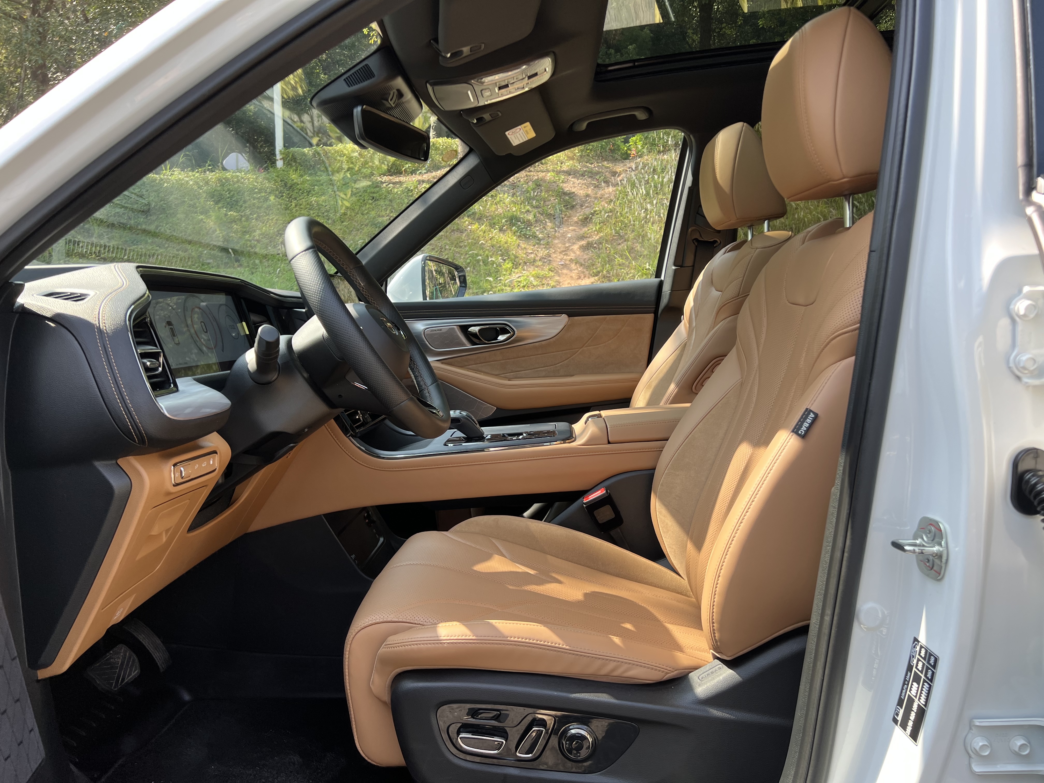 GAC Trumpchi ES9 2023 car image #16