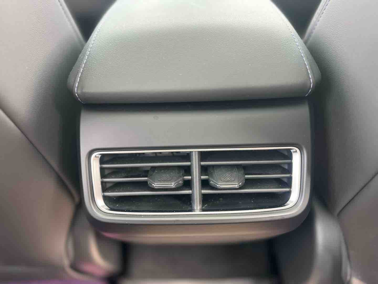 GEELY PrefaceL 2024 car image #16